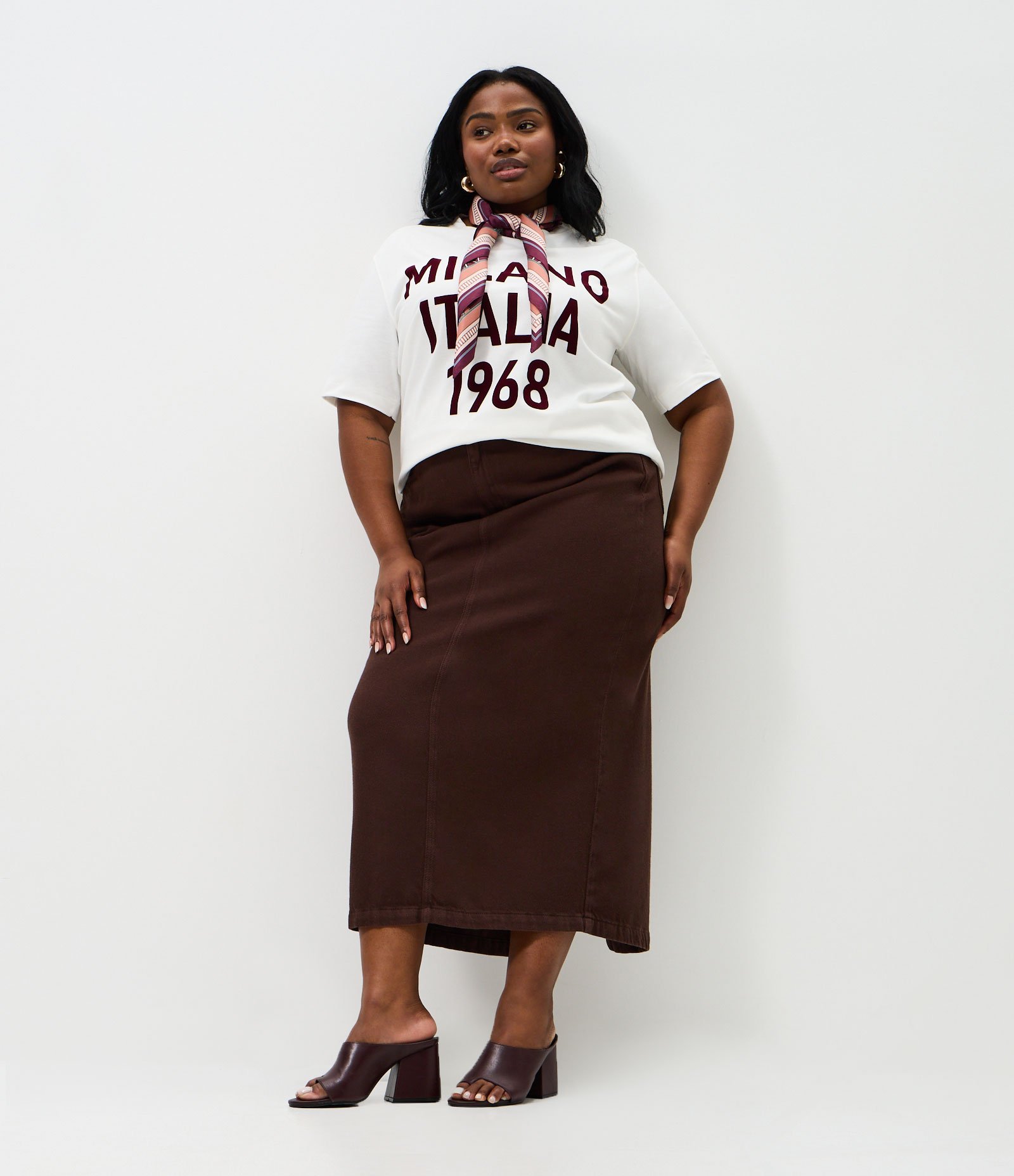 Saia Midi Cotelê com Fenda Curve & Plus Size Marrom 1