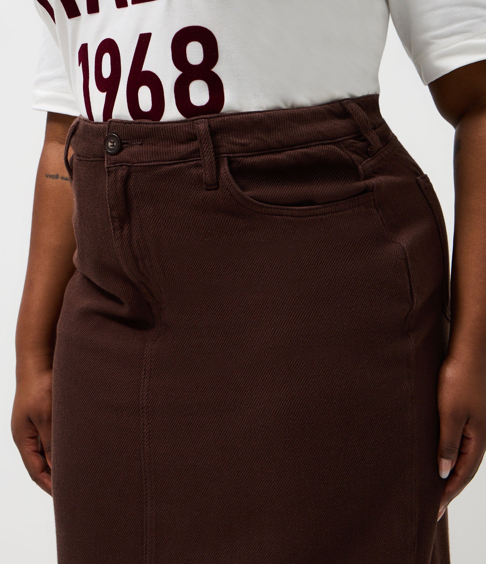 Saia Midi Cotelê com Fenda Curve & Plus Size Marrom 3