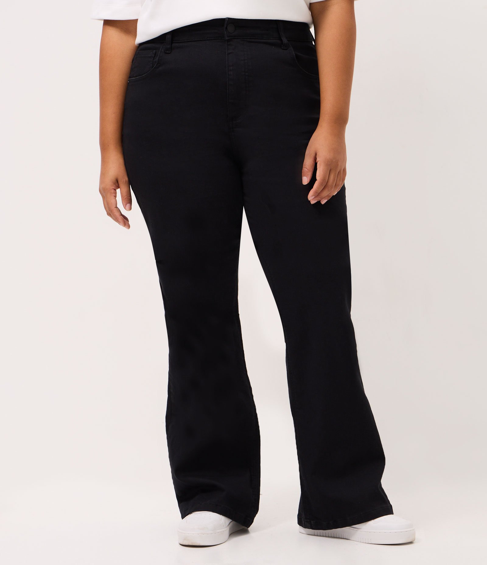 Calça Sarja Reta Preta Curve & Plus Size Preto 2