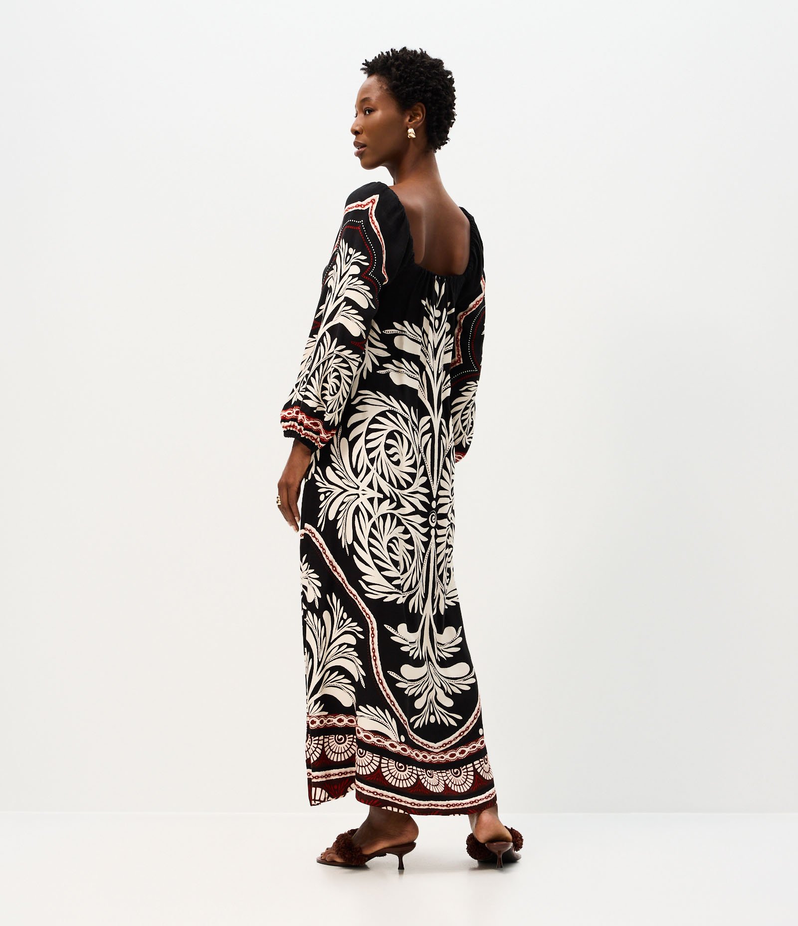 Vestido Evasê em Viscose com Estampa Abstrata Preto 4
