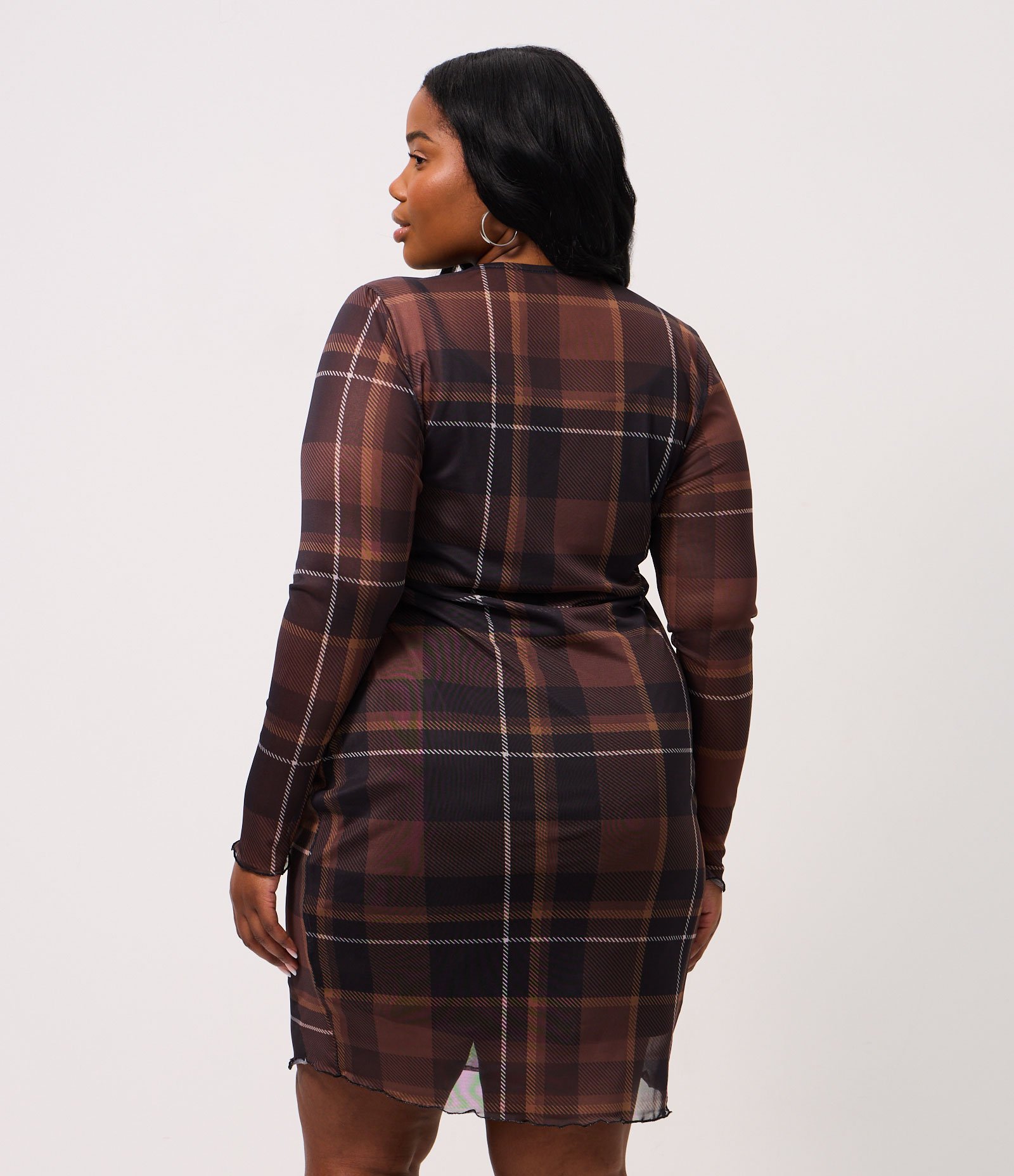 Vestido Curto em Tule Xadrez com Anágua Curve & Plus Size Preto 3