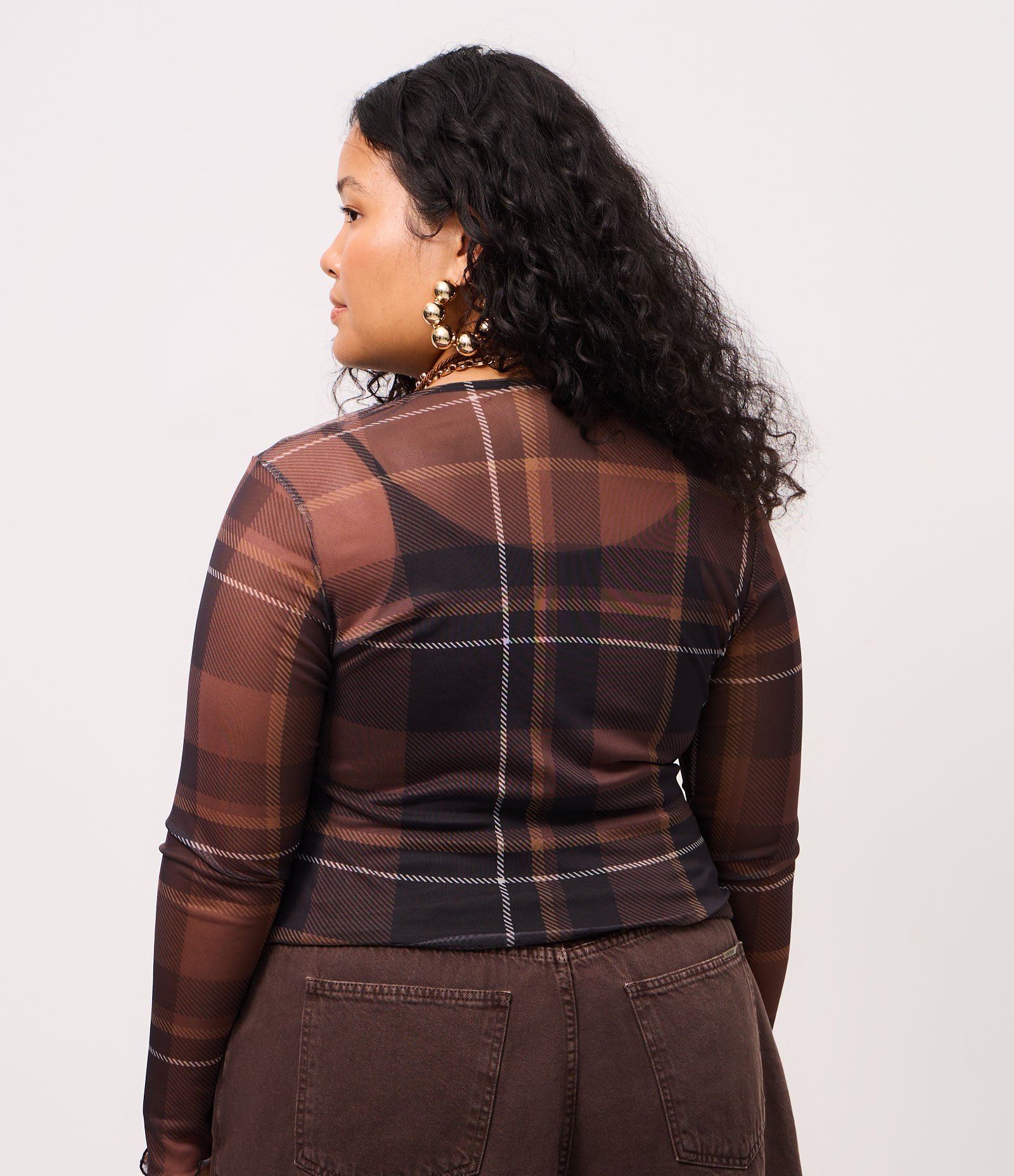 Blusa em Tule Xadrez com Anágua e Barra Ondulada Curve & Plus Size Preto 4