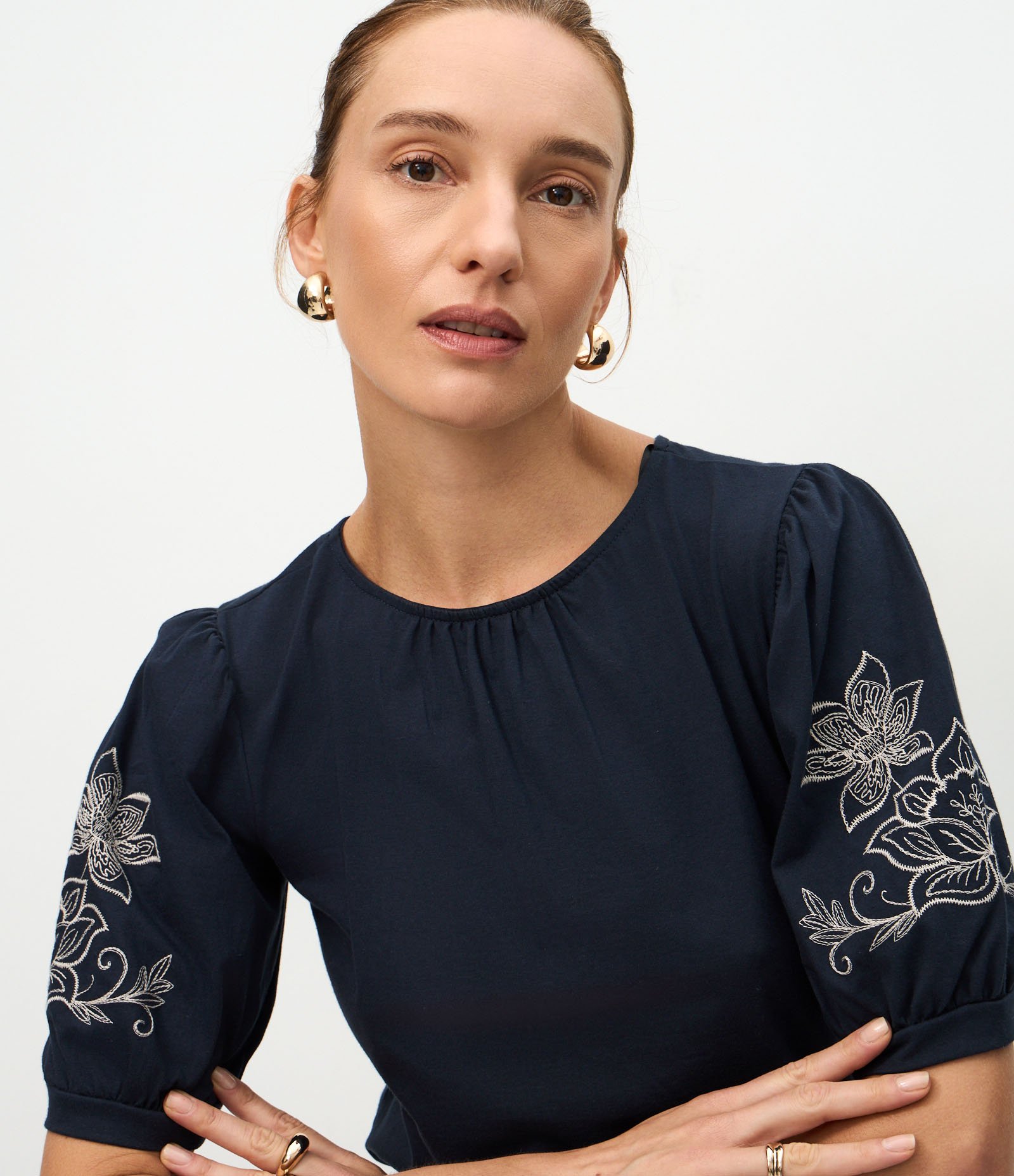 Blusa Manga Curta em Algodão com Bordado Floral Azul 3