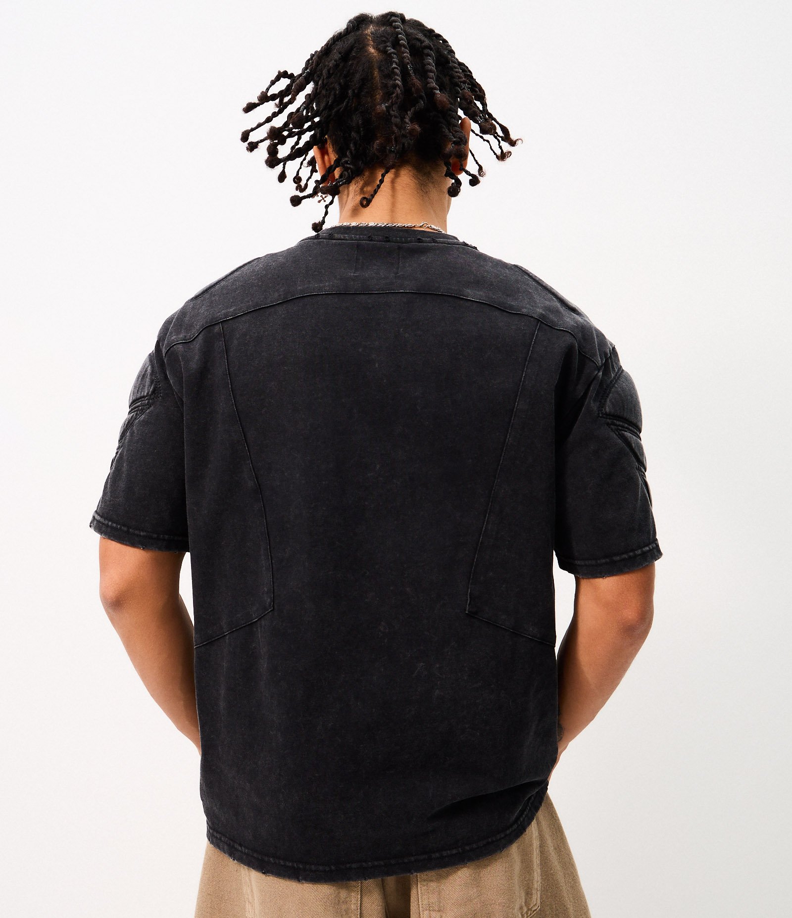 Camiseta Boxy Estonada com Ombreira Preto 5