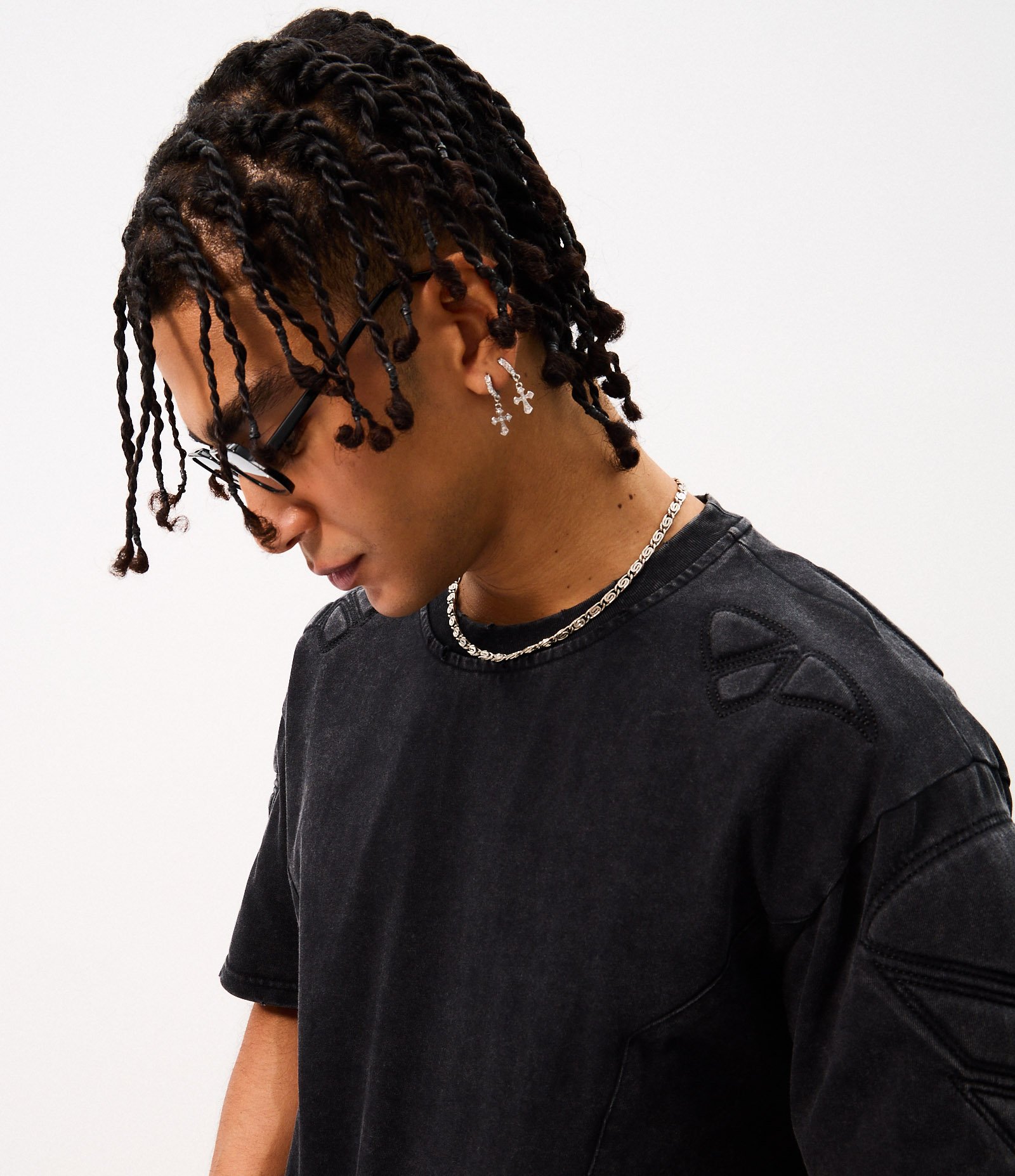 Camiseta Boxy Estonada com Ombreira Preto 6