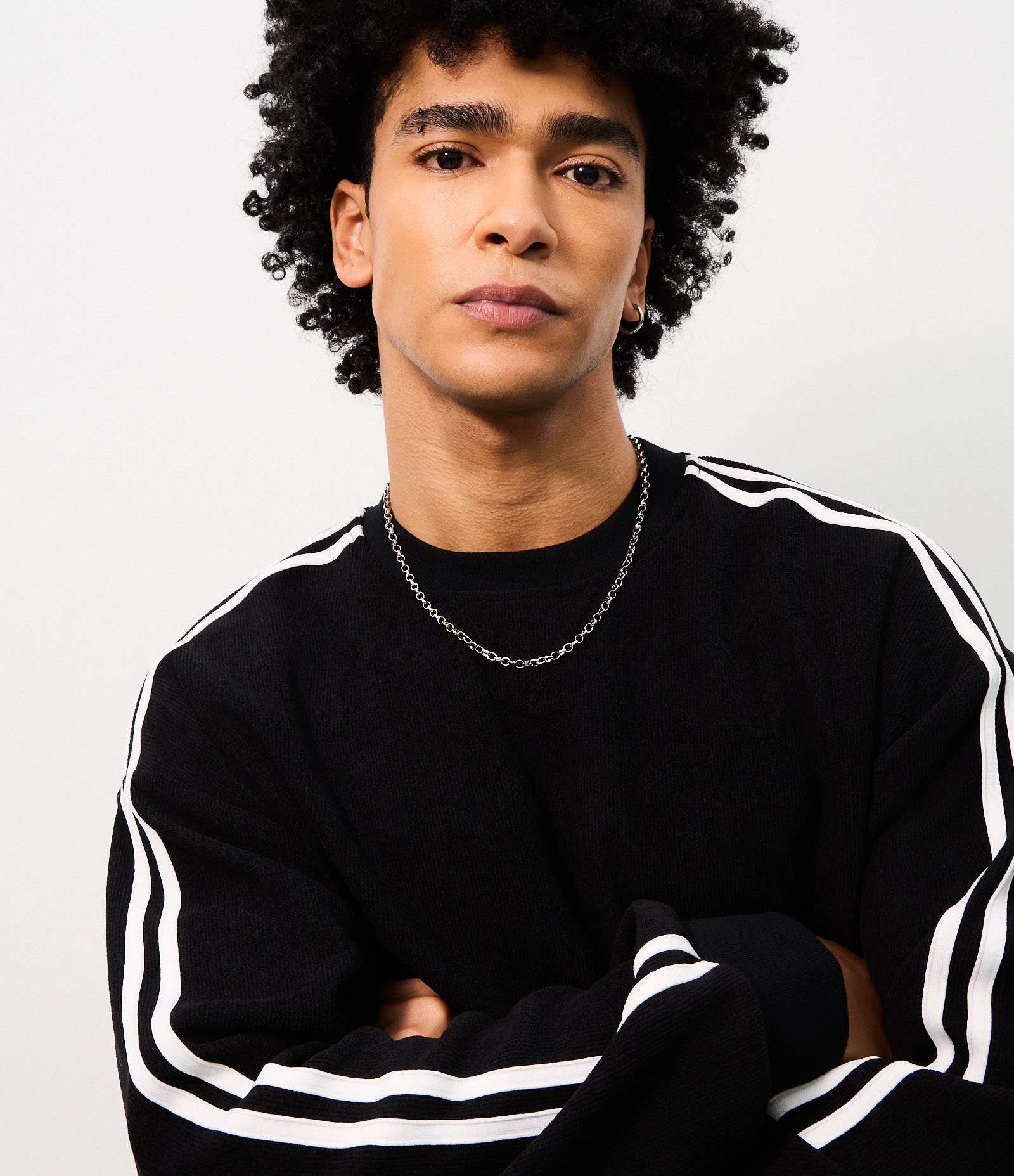 Blusão Masculino Moletom Boxy com Listras nas Mangas Preto 3