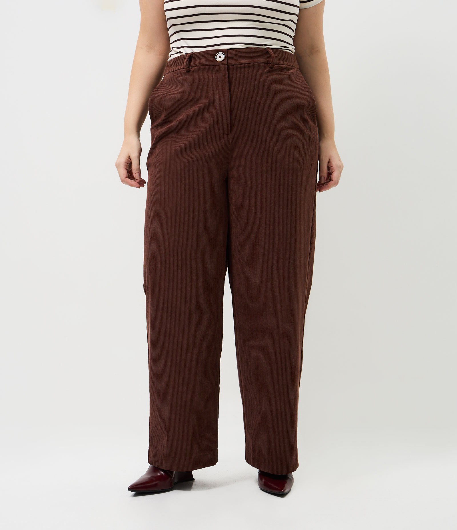 Calça Veludo Cotelê Reta Curve & Plus Size Marrom 3
