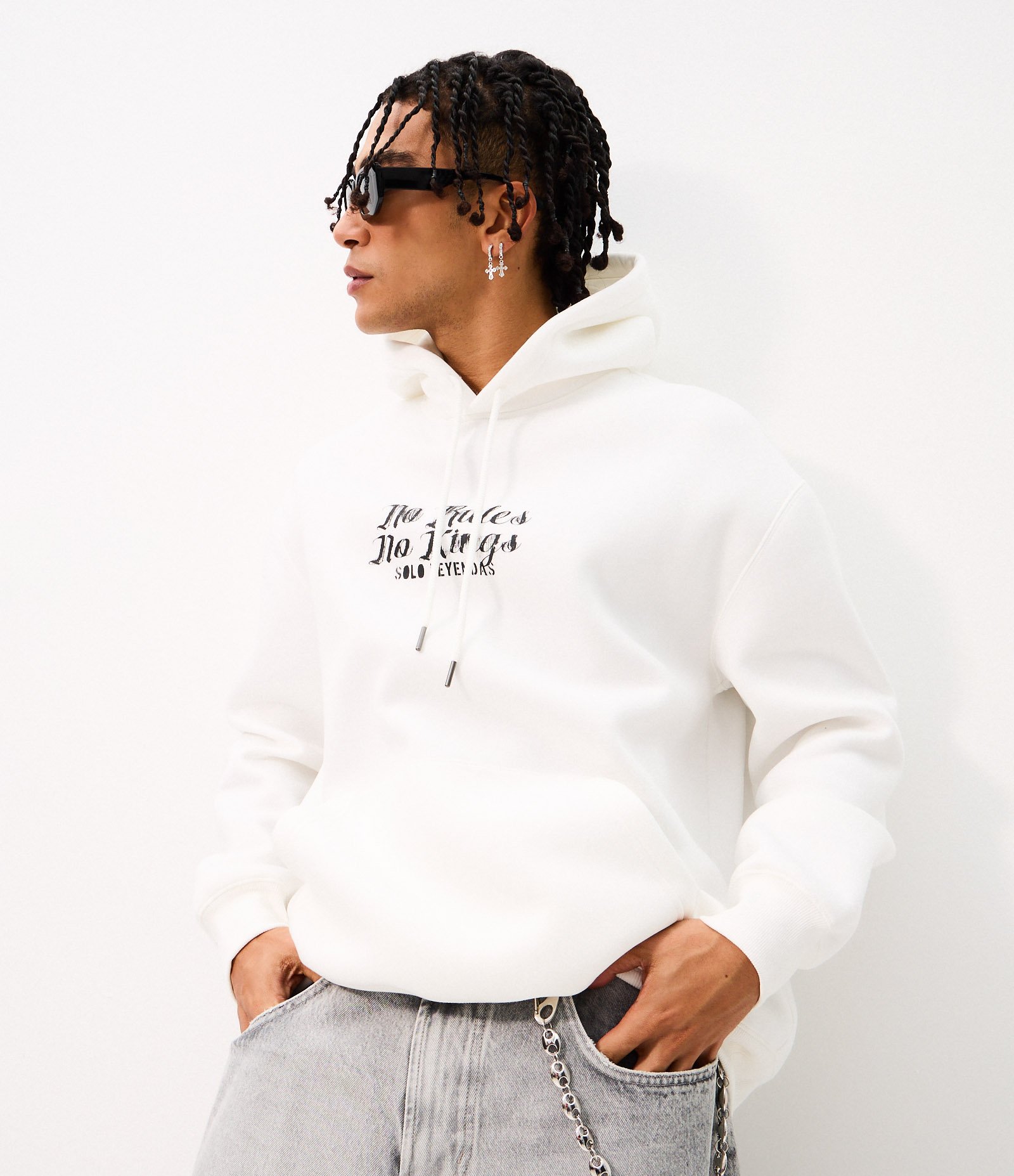 Moletom com Lettering No Mercy com Capuz Branco 4