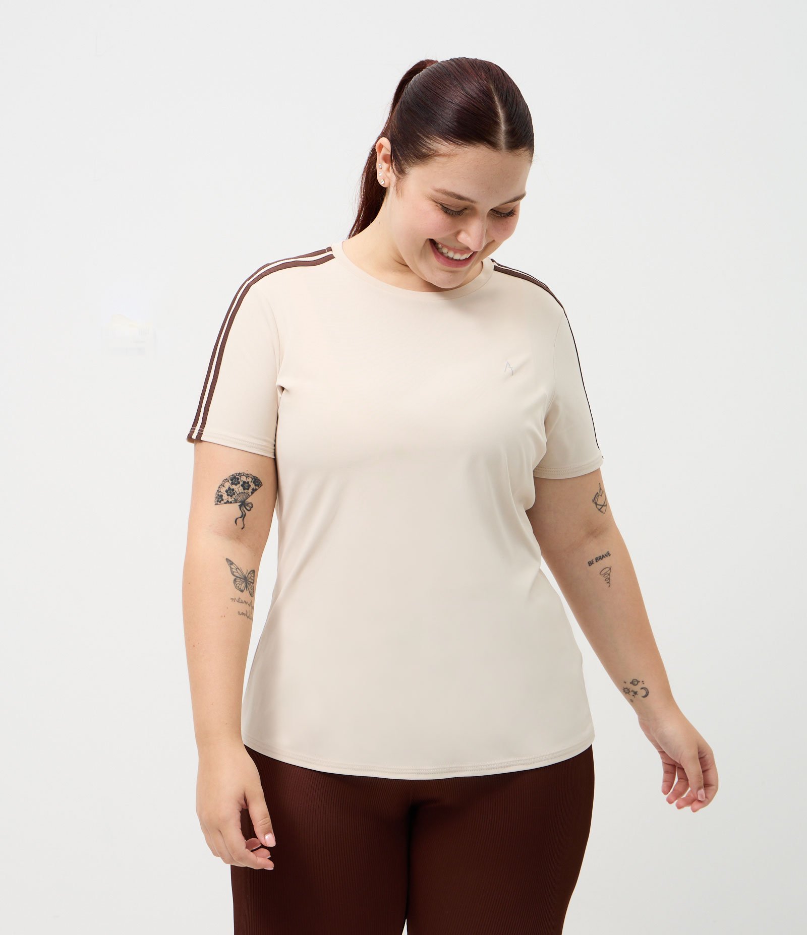 Camiseta Esportiva Tecnologia Dry Curve e Plus Size Bege 1