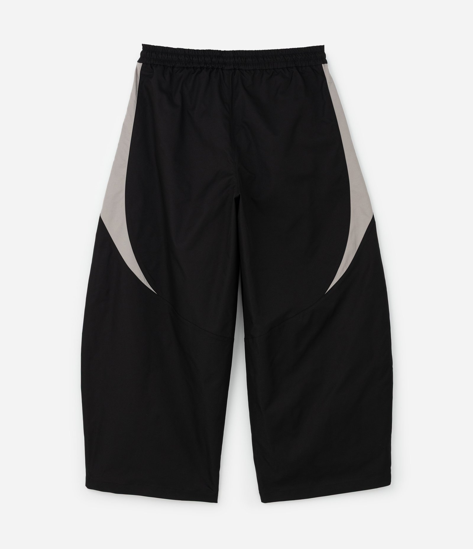 Calça Barrel Fashion com Recortes Contrastantes Preto 6