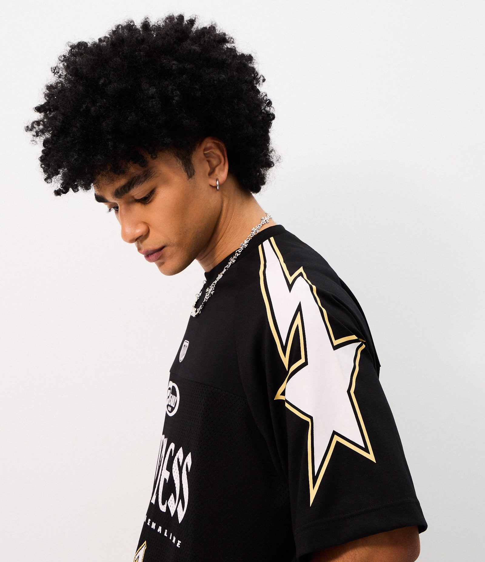 Camiseta Mesh Oversized com Estrelas nos Ombros Preto 4