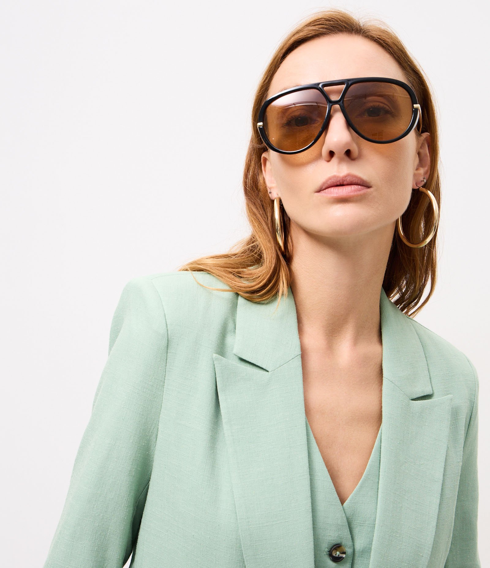 Blazer em Viscolinho com Lapelas e Botão Único Verde Claro 3