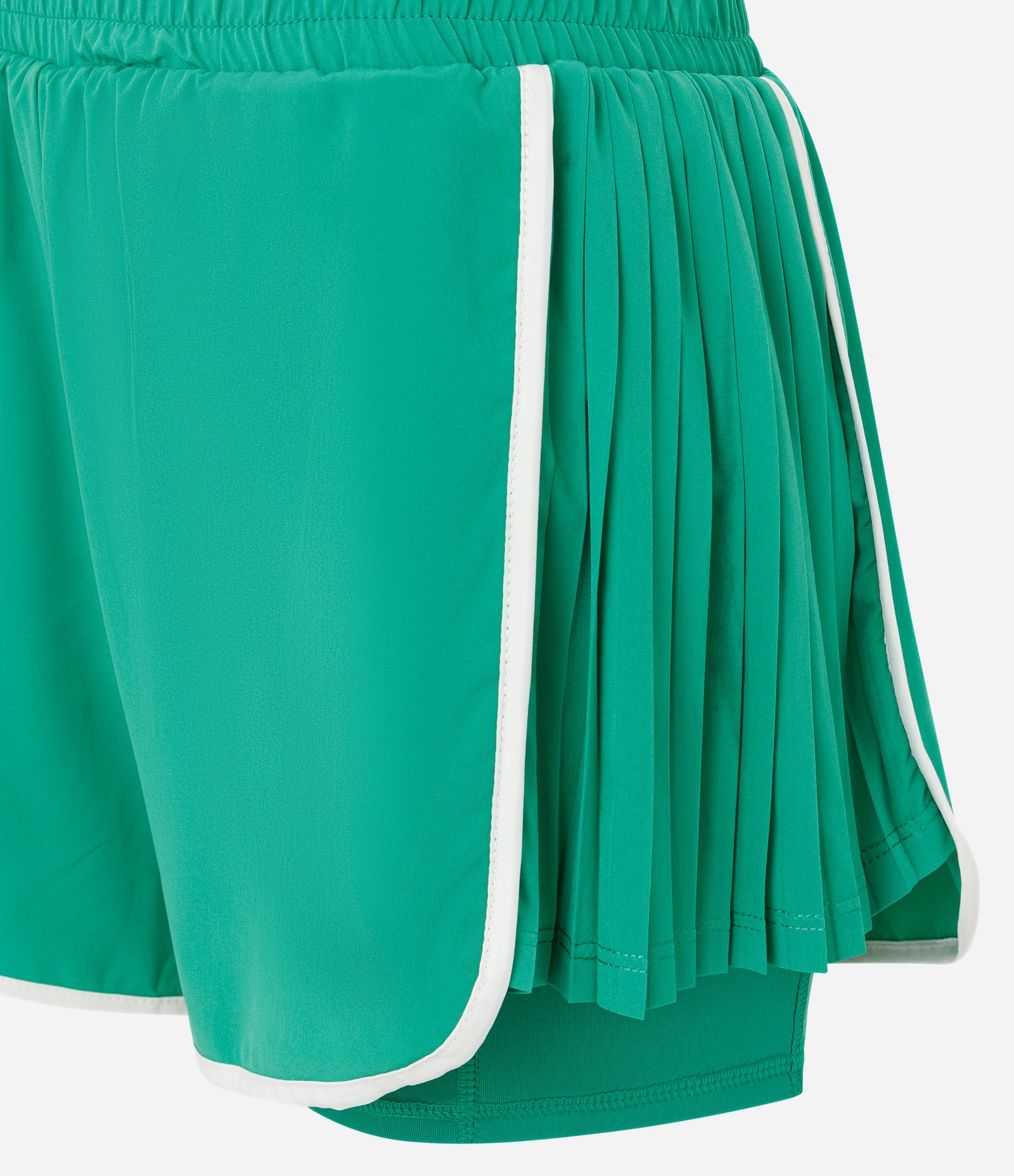 Bermuda Runner Esportiva com Short Interno e Laterais Plissadas Verde 6