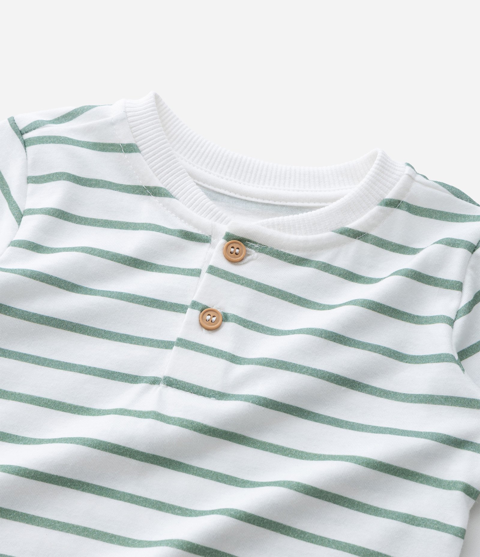 Conjunto Infantil com Camiseta Listrada e Bermuda – Tam 0 a 18 Meses Verde/Branco 10