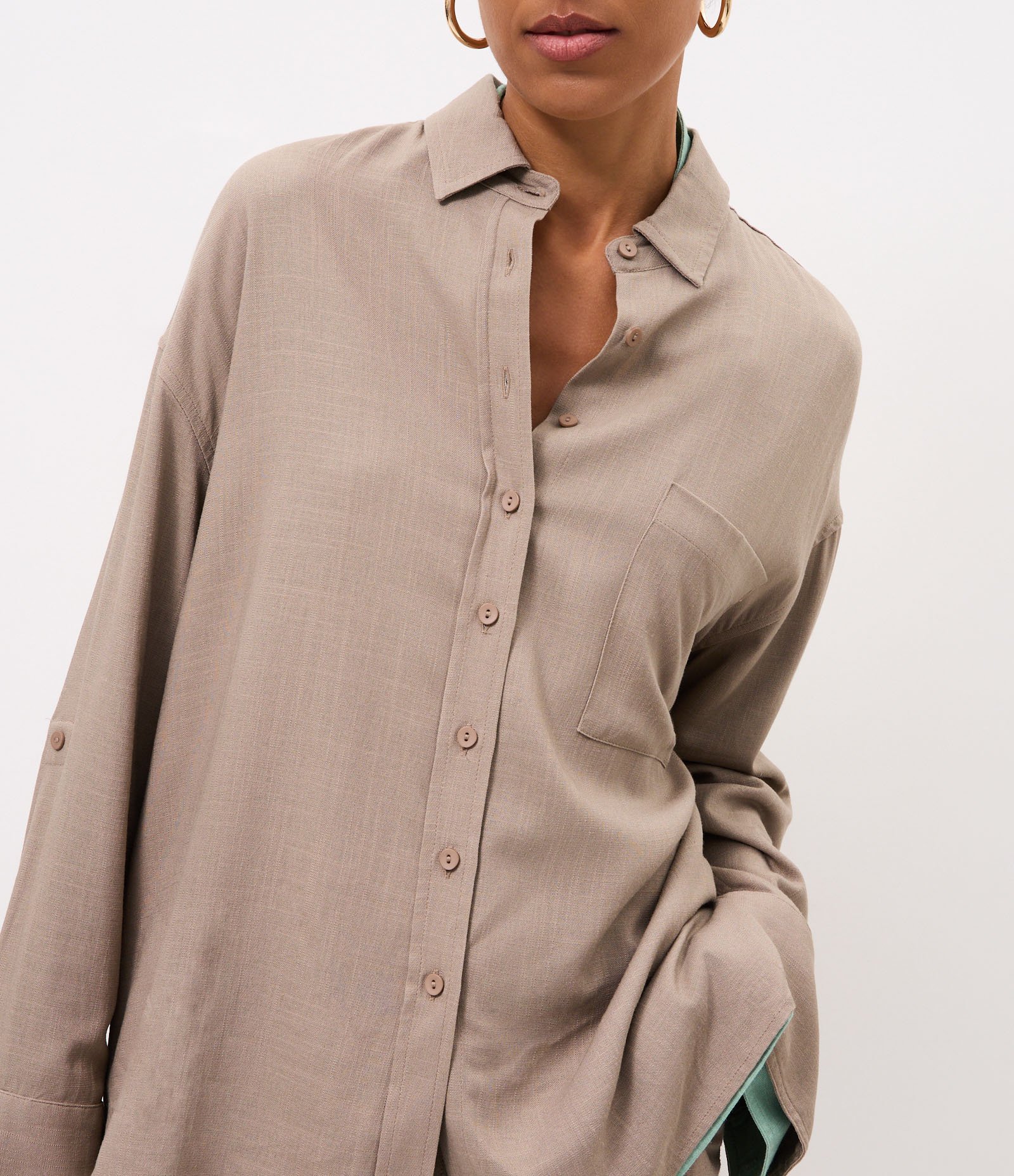 Camisa Oversized em Viscolinho com Punhos Ajustados Bege 4