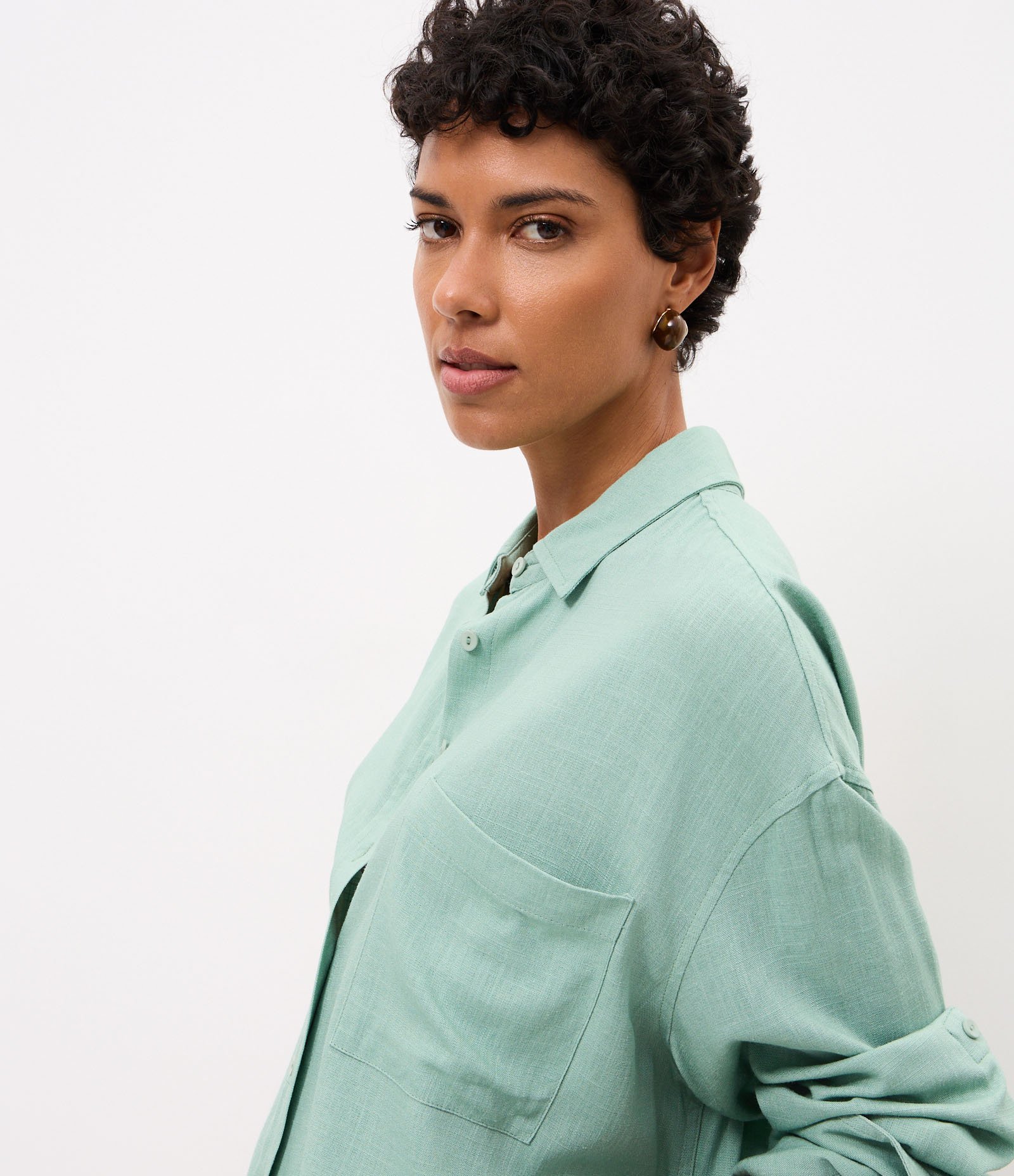Camisa Oversized em Viscolinho com Punhos Ajustados Verde 3
