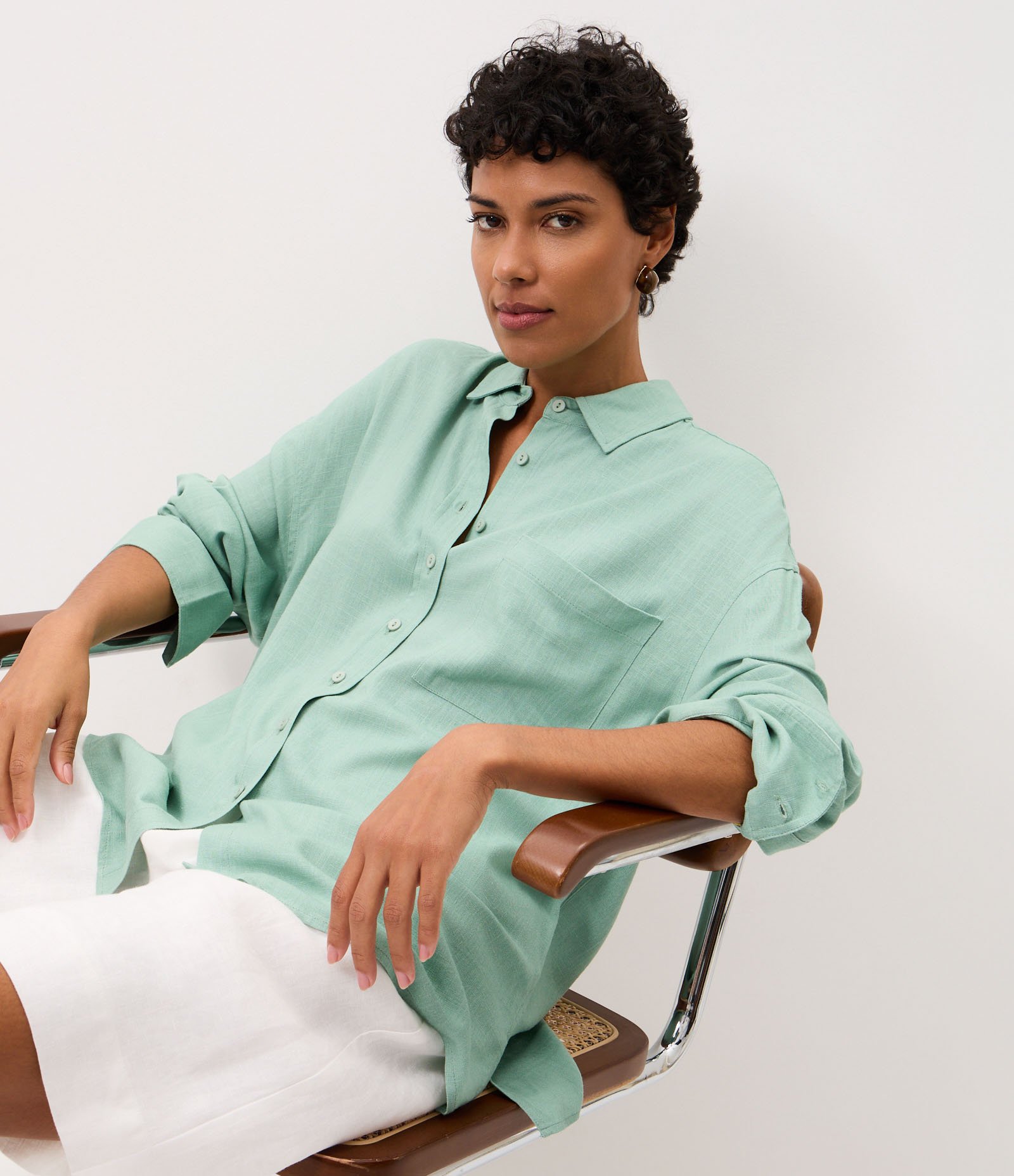 Camisa Oversized em Viscolinho com Punhos Ajustados Verde 4