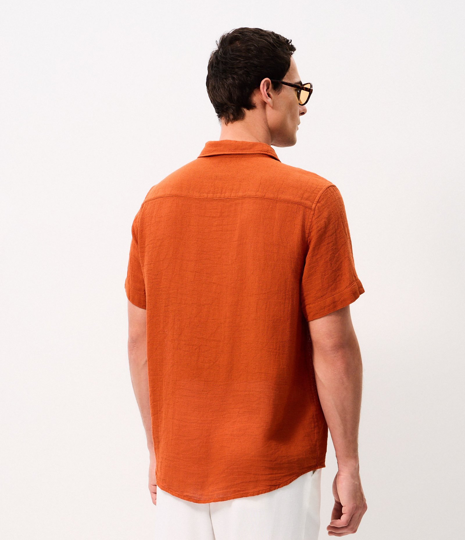 Camisa Comfort em Algodão com Textura Marrom 3
