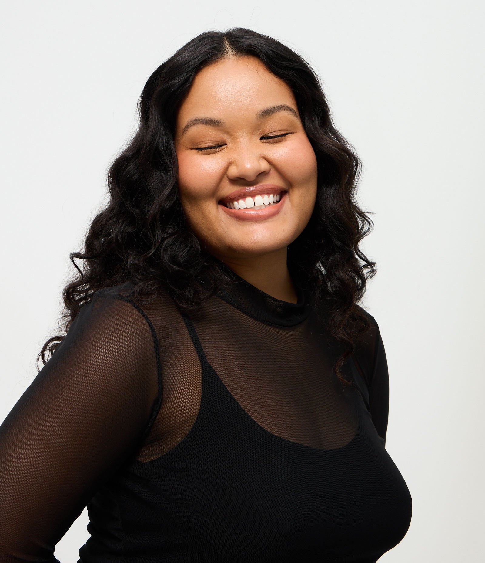 Blusa em Tule com Anágua e Golinha Curve & Plus Size Preto 3