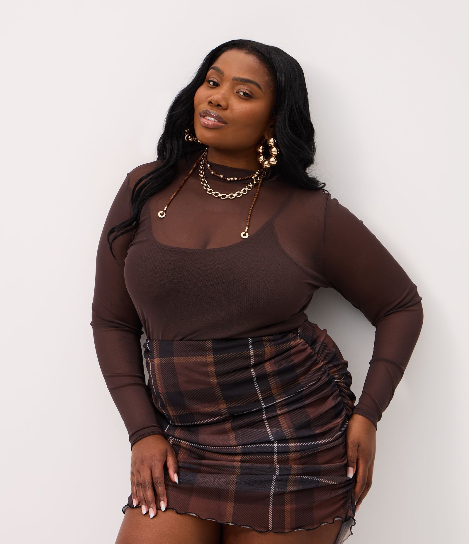 Blusa em Tule com Anágua e Golinha Curve & Plus Size Marrom 3