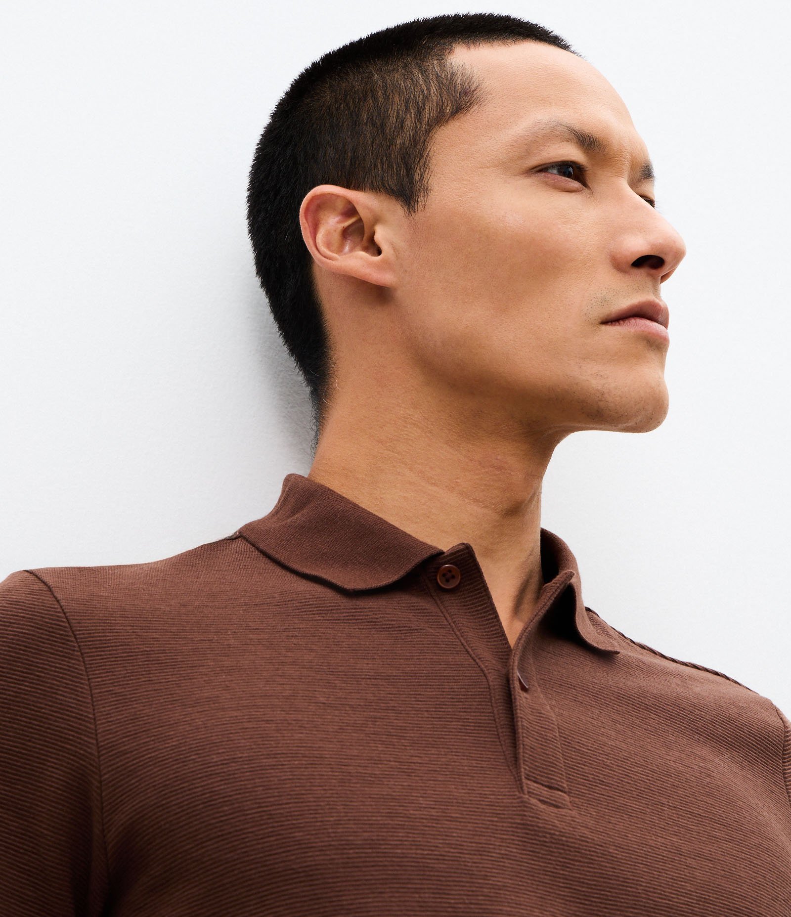 Camisa Polo Slim com Botões e Textura Canelada Marrom 3