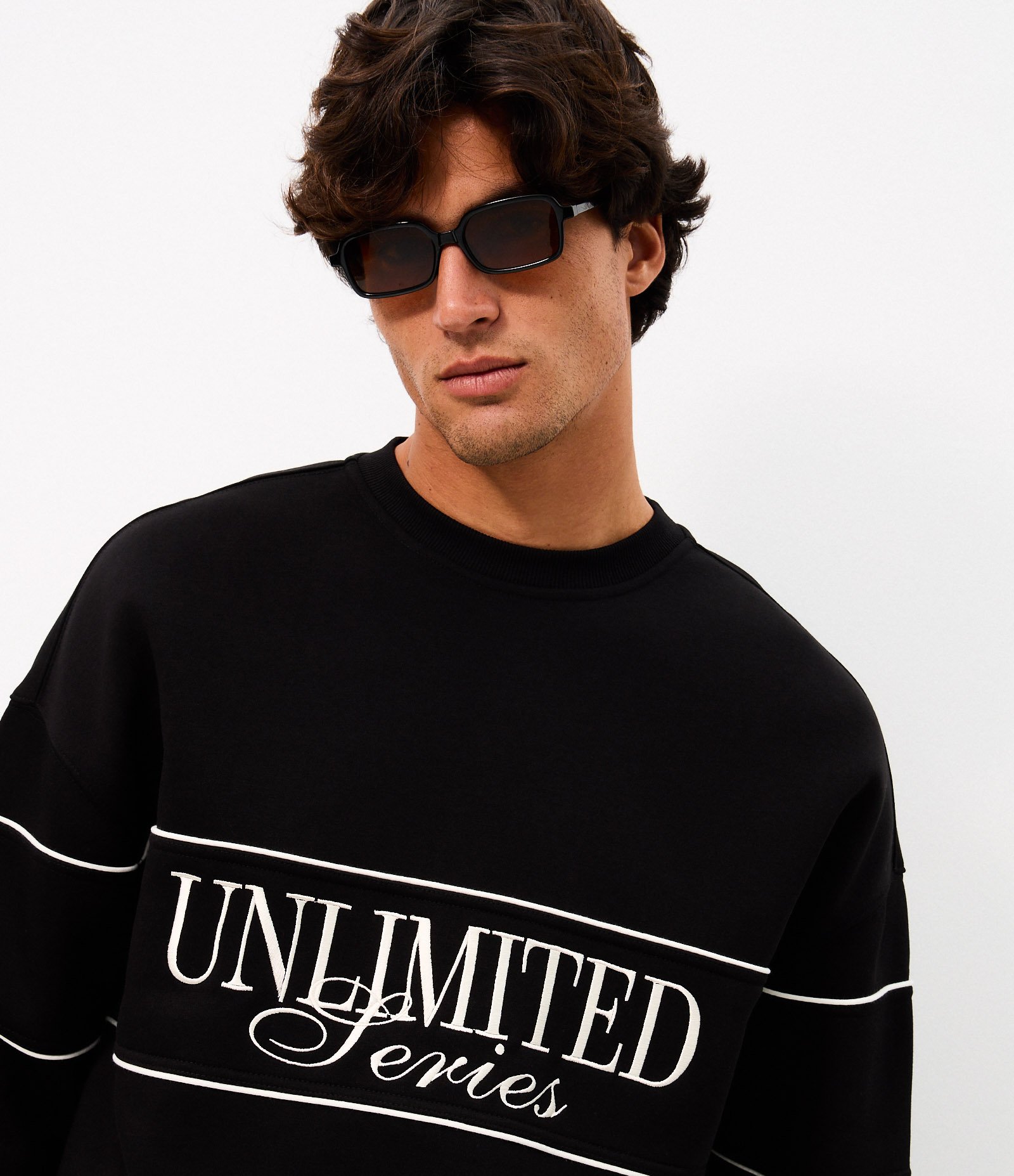 Moletom Boxy com Estampa Unlimited Series Preto 4