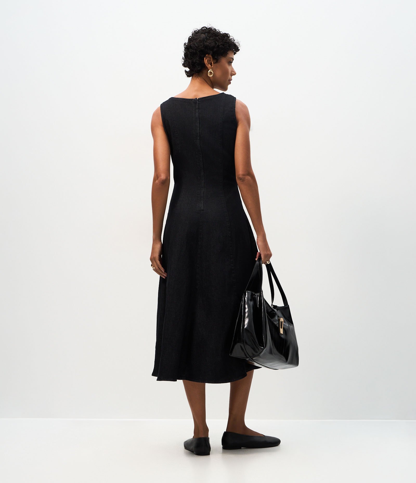 Vestido Midi em Jeans com Recortes e Gola Redonda Preto 4
