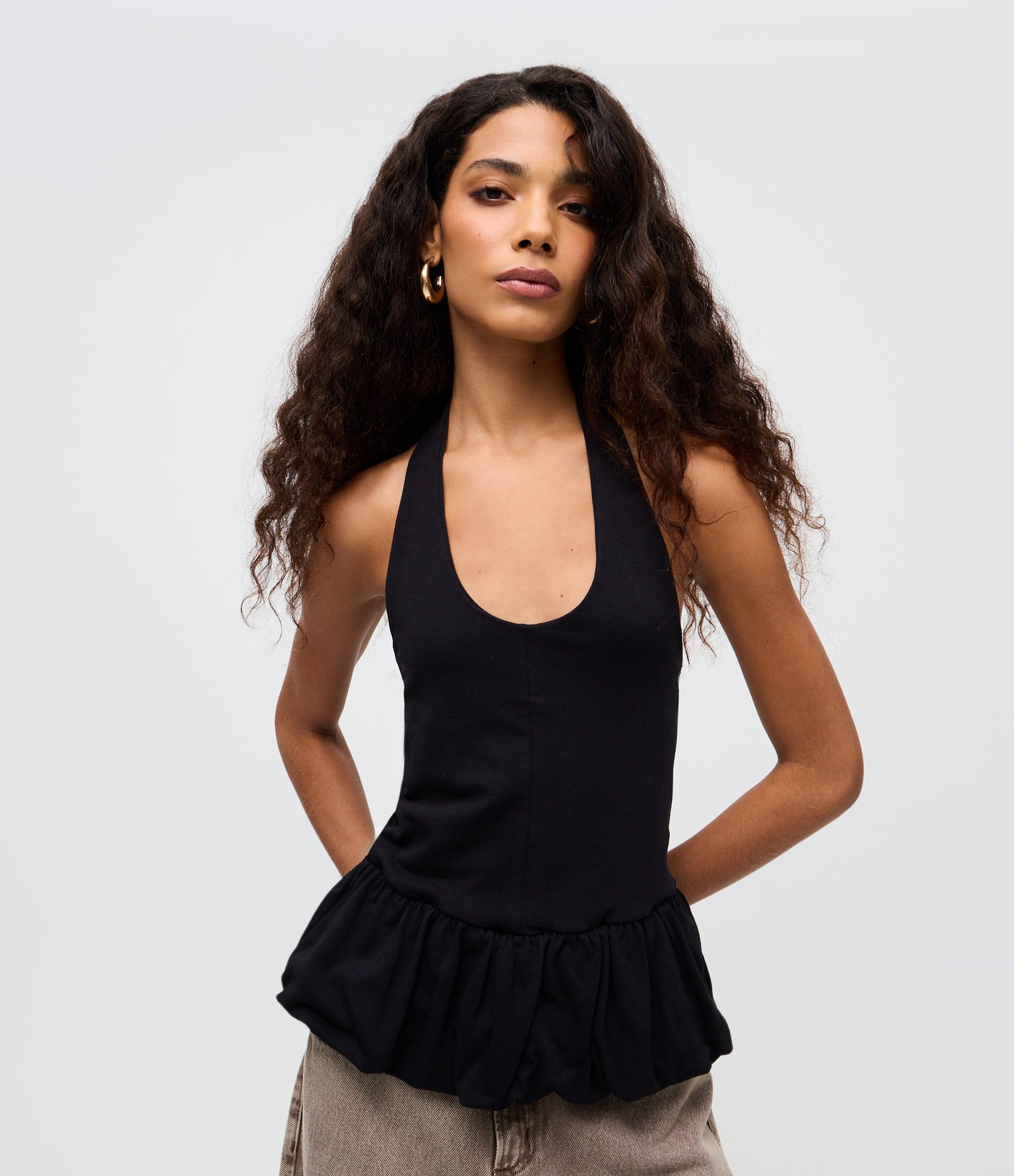 Blusa Frente Única em Algodão com Barra Peplum Preto 1