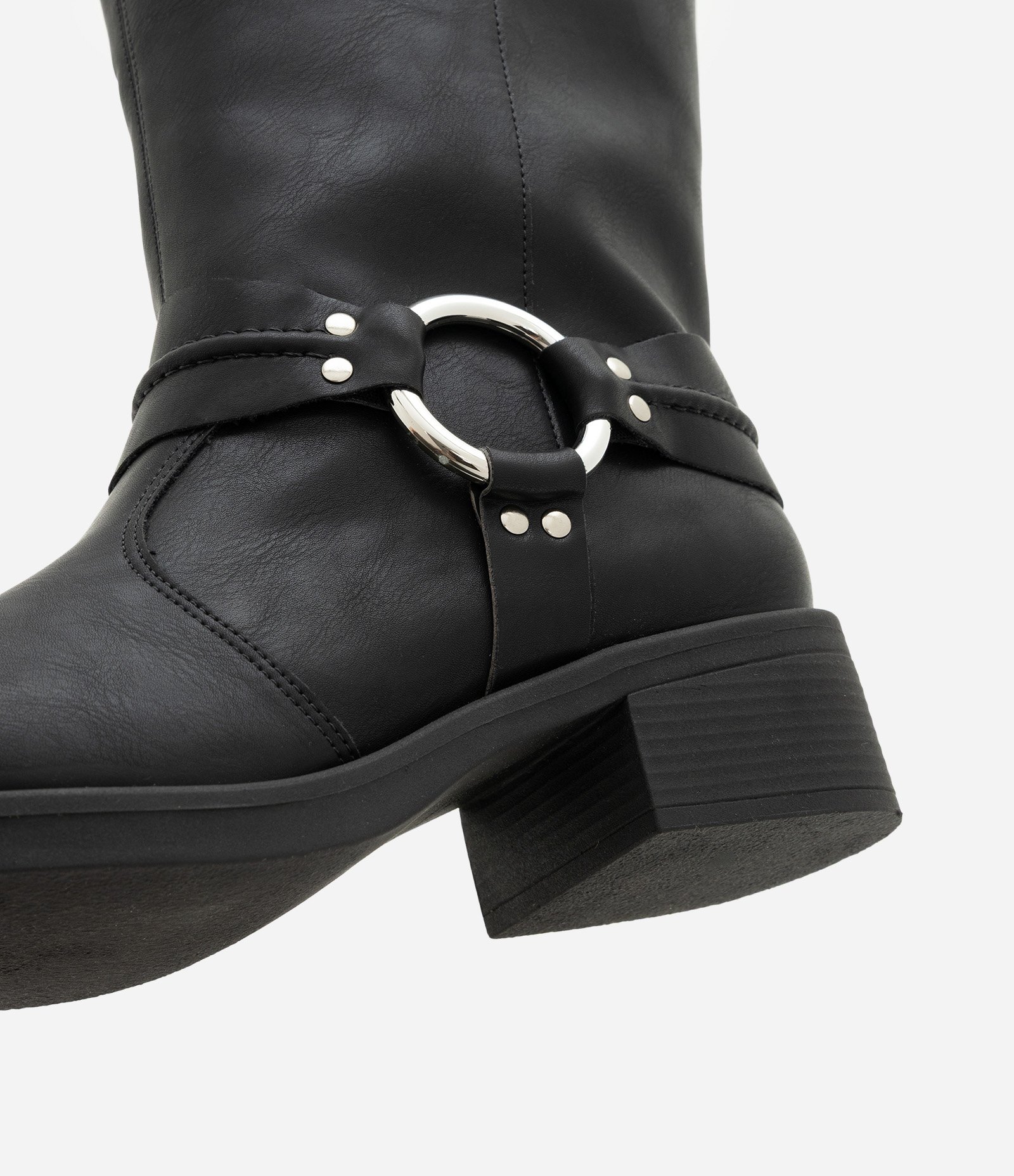 Bota Biker Boot em PU com Detalhe em Metal na Lateral Preto 7