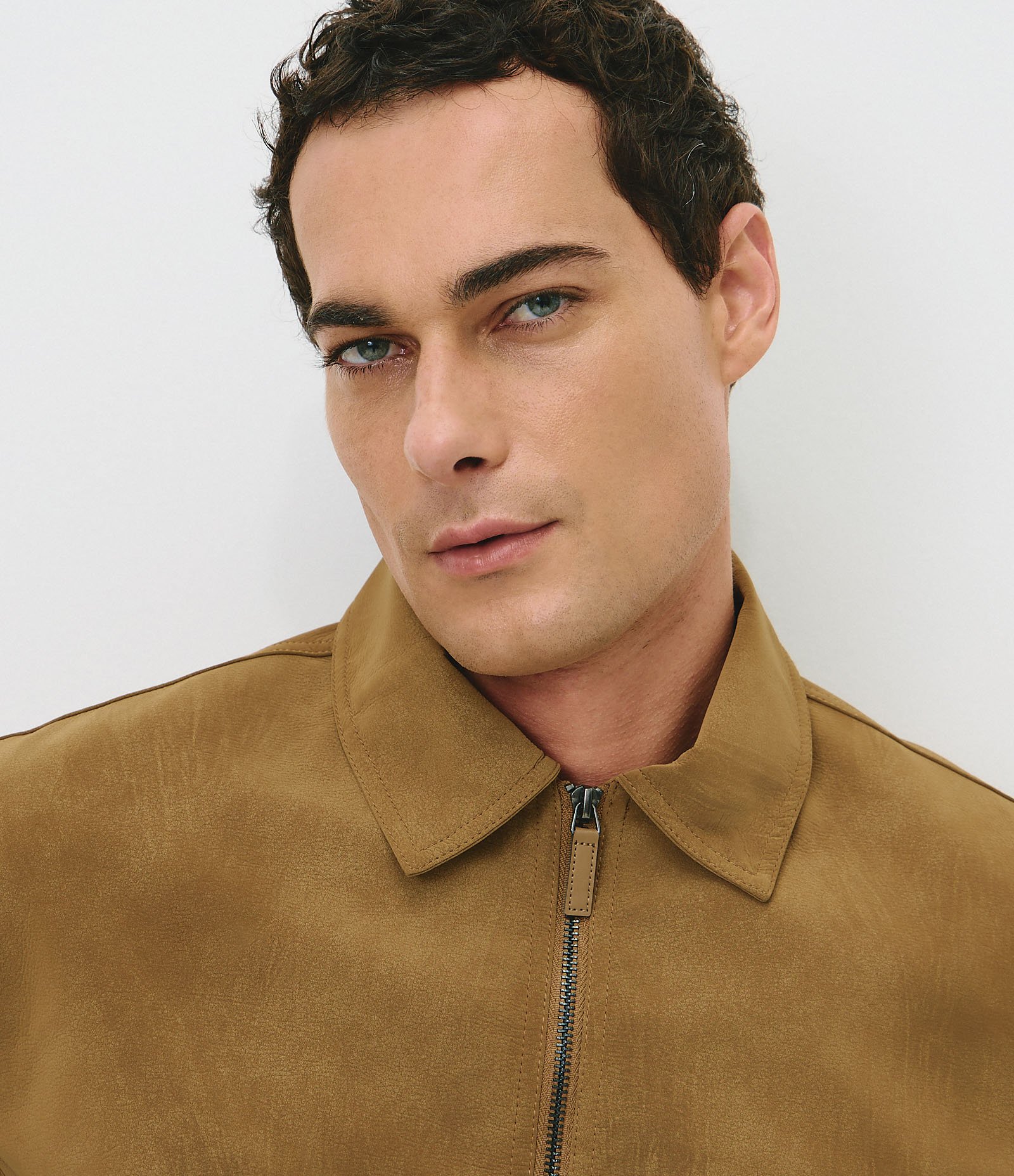 Jaqueta Harrington em Suede Marrom 2