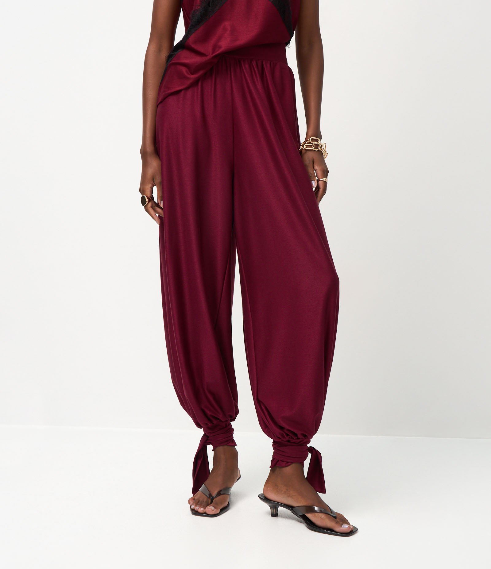 Calça Aladim em Piquet com Amarração no Tornozelo Vinho 3