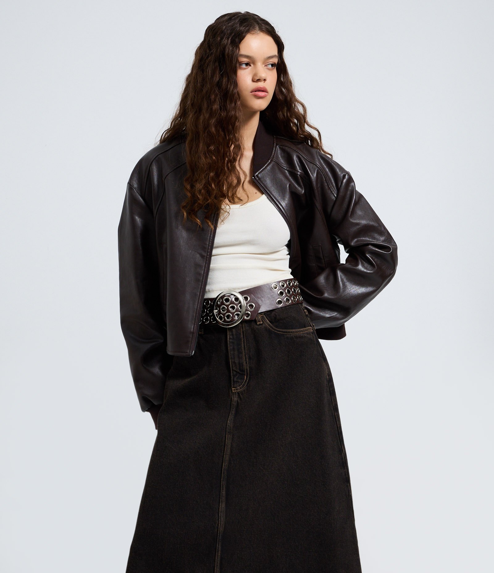 Saia Midi em Jeans com Cintura Média Marrom Escuro 2