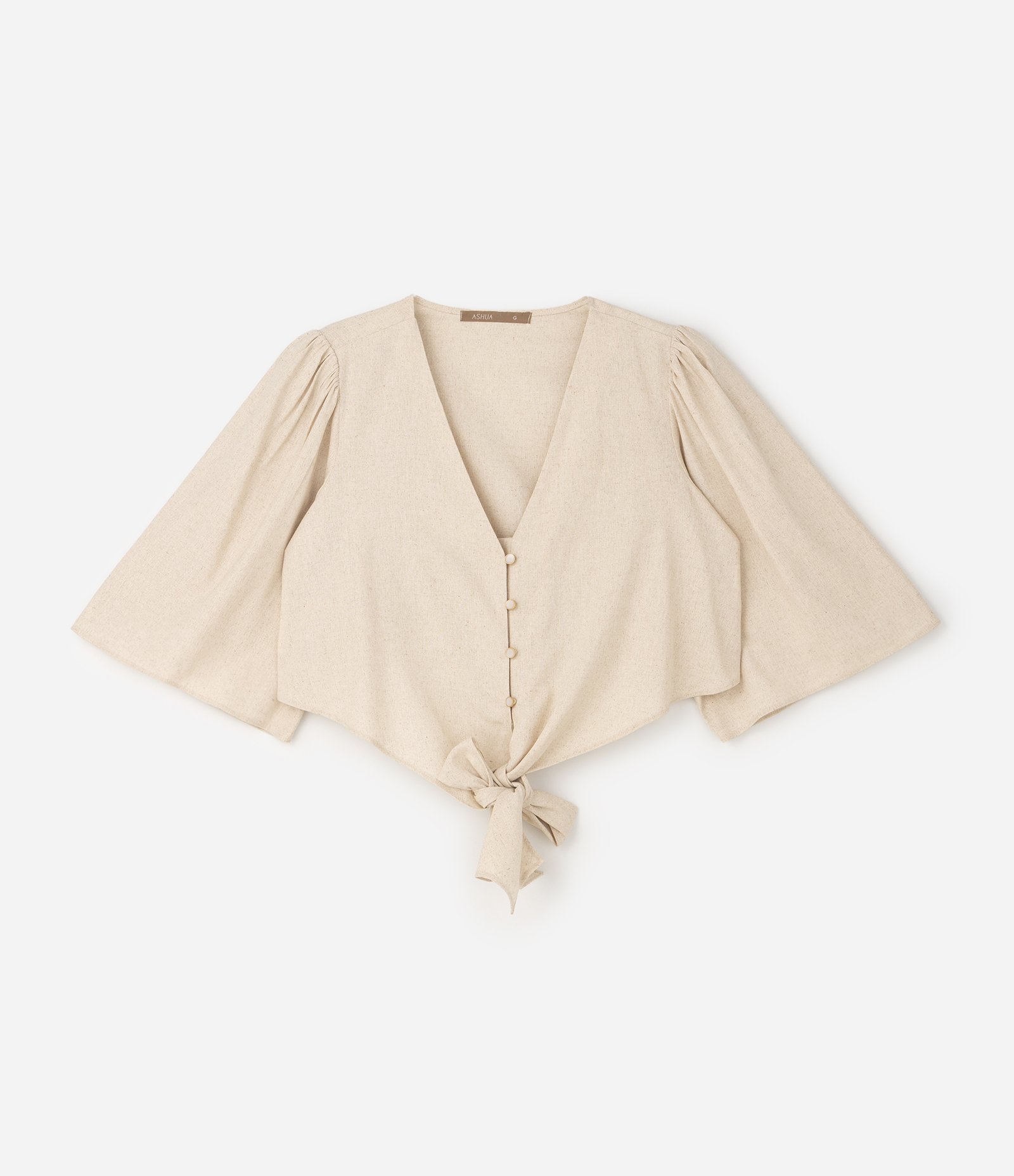 Blusa em Viscolinho com Amarração e Botões Dourados Curve & Plus Size Bege 1