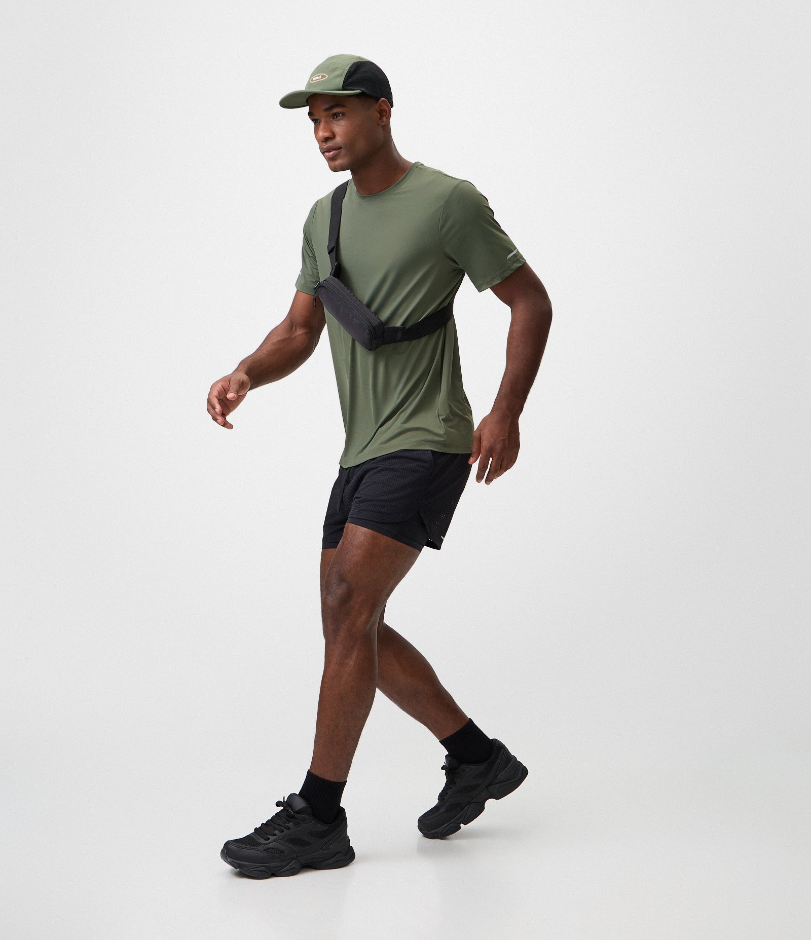 Bermuda Esportiva em Poliamida com Short Compressão Preto 1