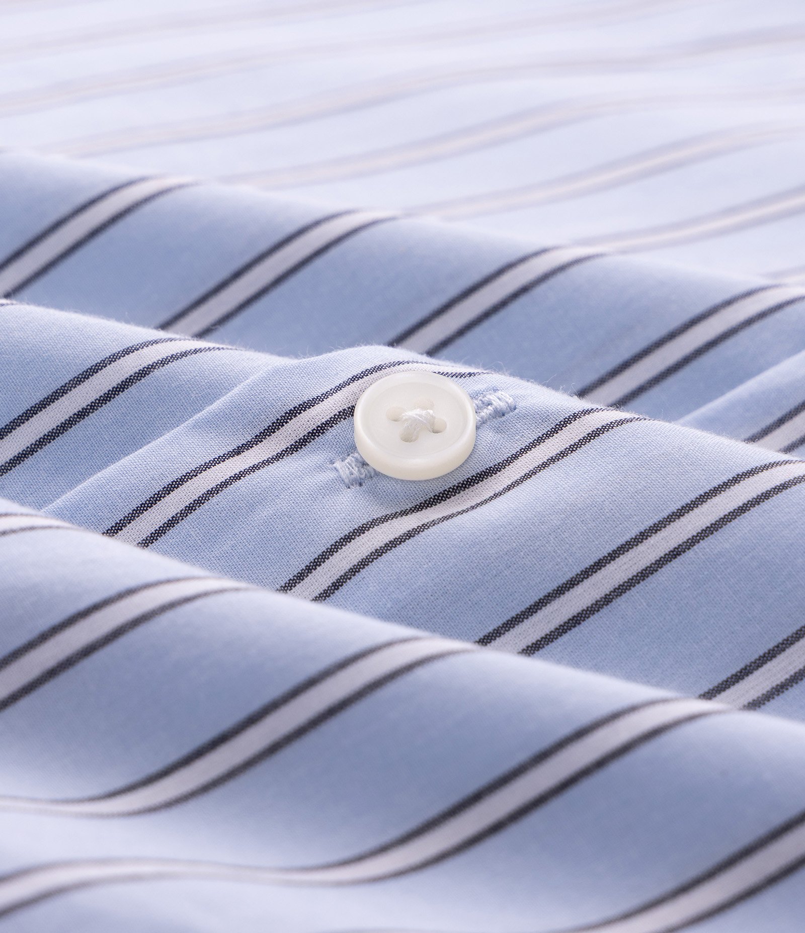 Camisa Boxy Listrada Fio Tinto com Bordado Azul 7