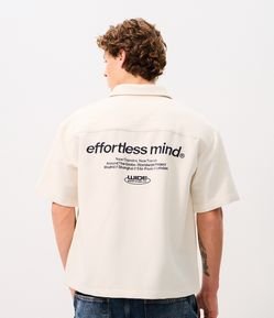 Camisa Boxy com Lettering Bordado