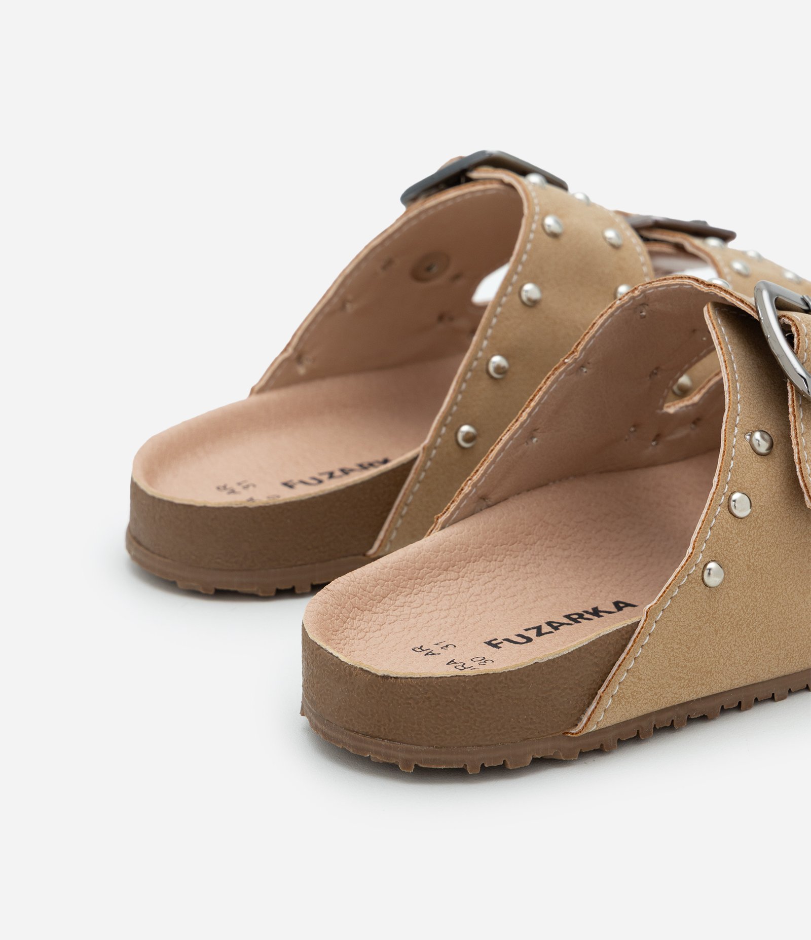 Sandália Comfy Infantil com Tachinhas e Fivelas - tam 27 ao 35 Bege 2