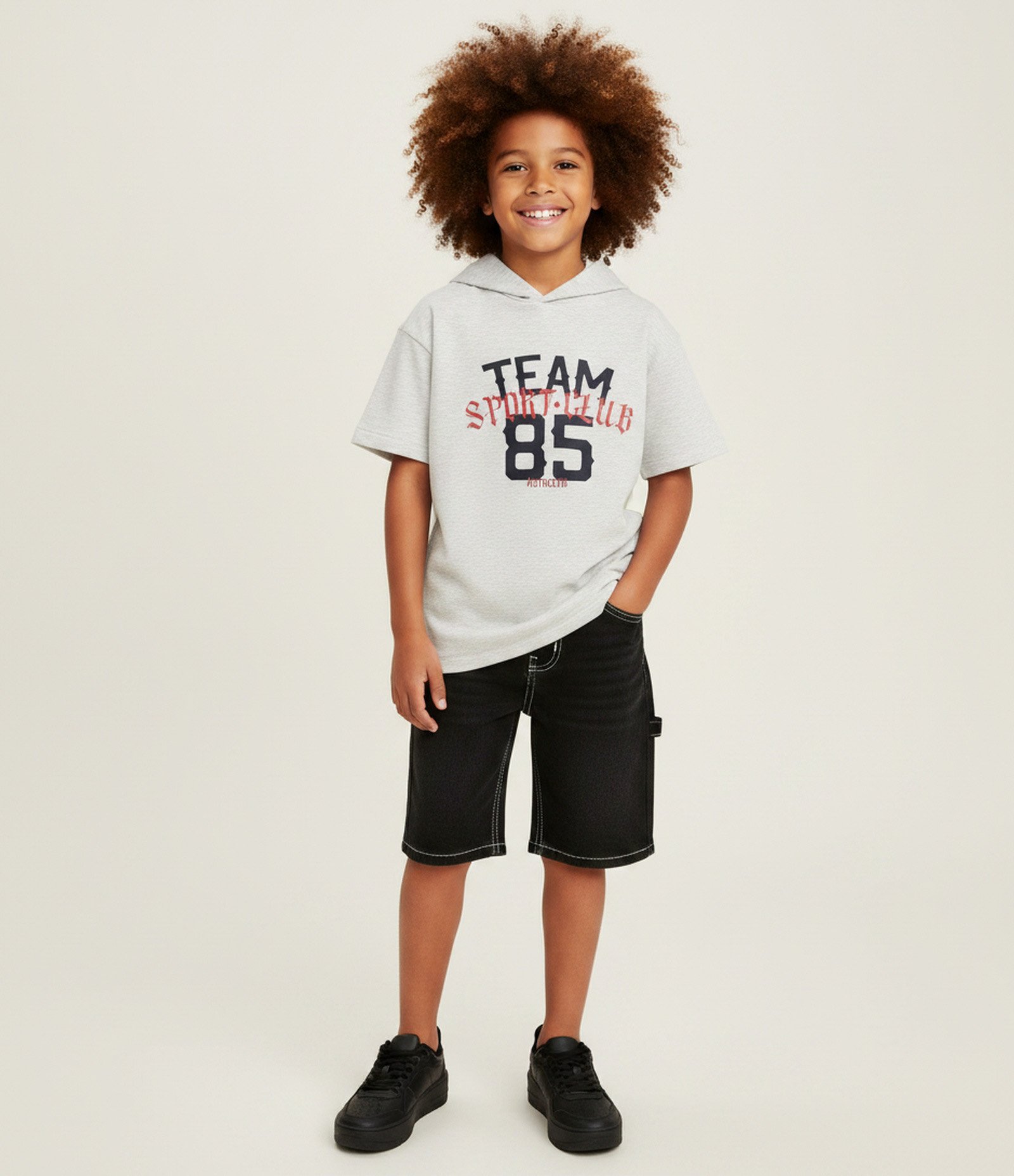 Camiseta Infantil em Moletinho com Capuz Tech e Lettering – Tam 5 a 14 Anos Cinza Mescla 1