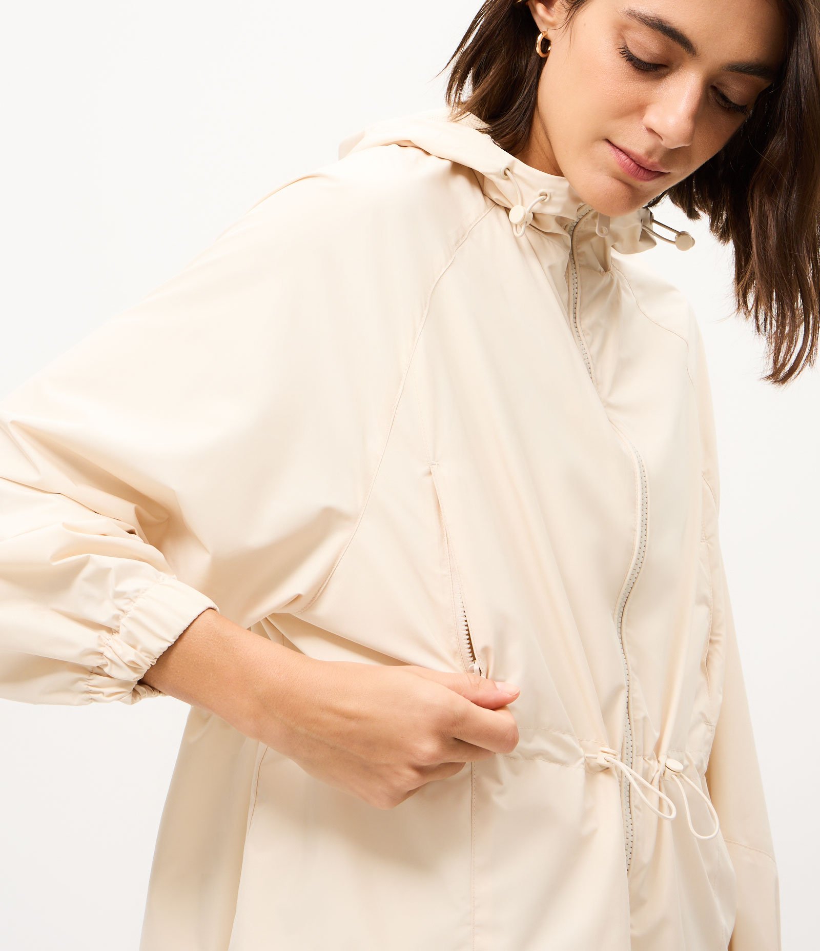 Jaqueta Oversized Esportiva à Prova D’Água Off White 3