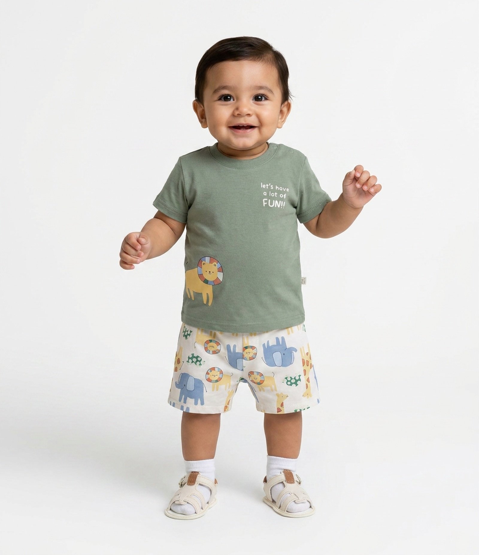 Conjunto Camiseta e Bermuda Bebê com Estampa de Animais - Tam 0 a 18 Meses Verde 1