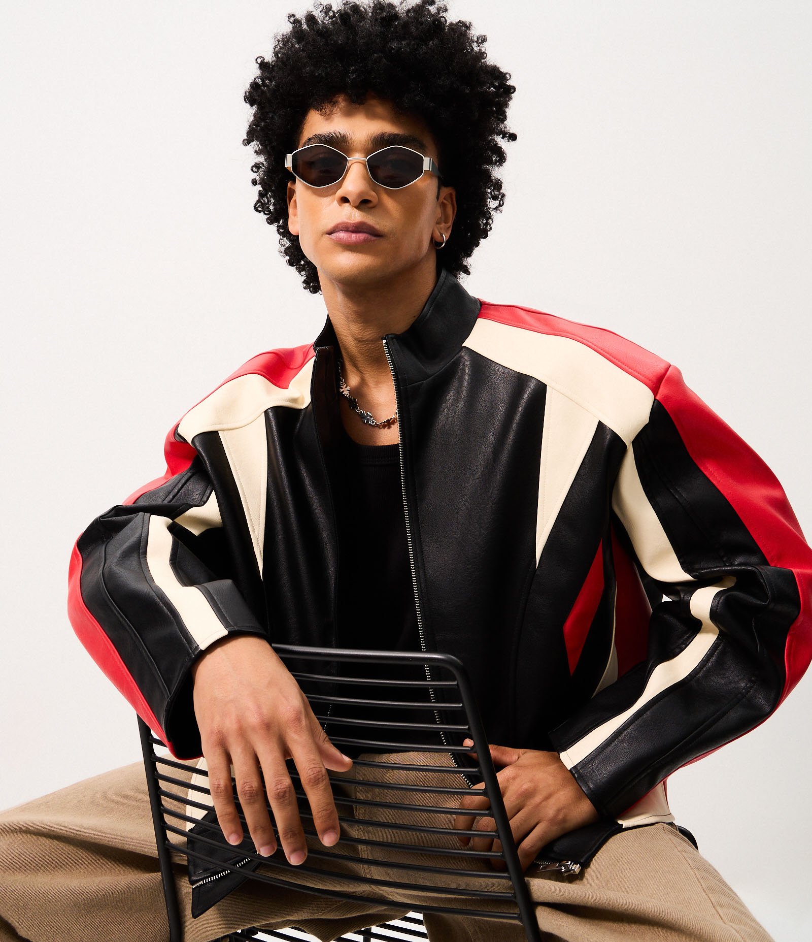 Jaqueta Masculina PU Thriller com Painéis Contrastantes Preto 1