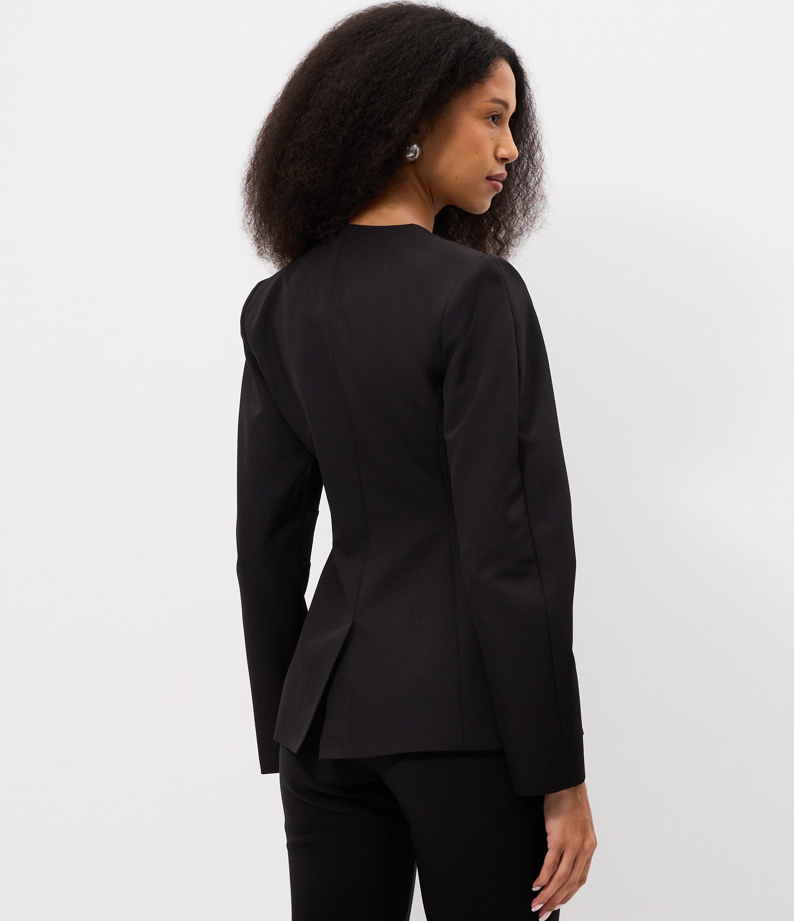 Blazer Alfaiatado com Manga Volumosa Preto 4