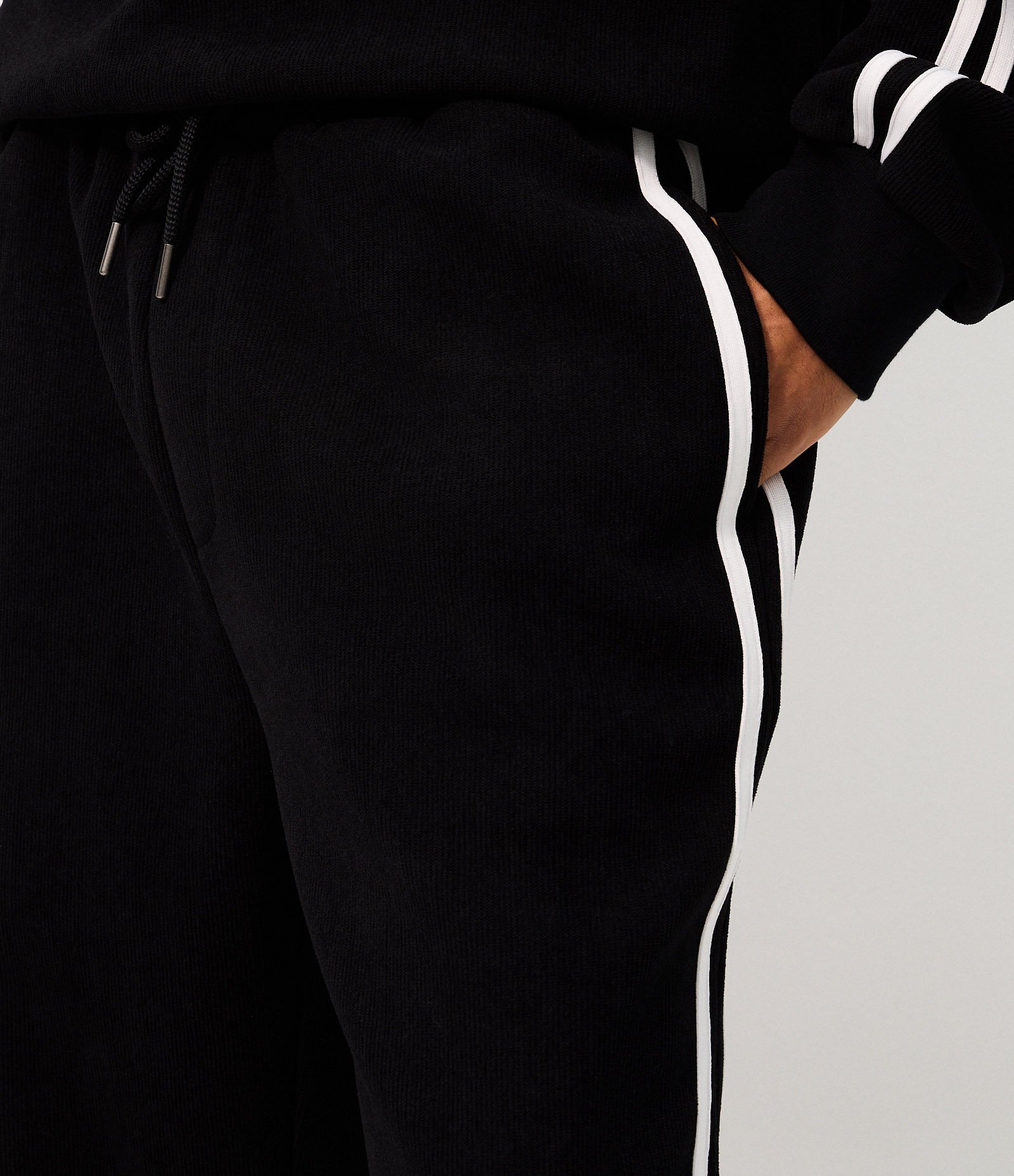 Calça Moletom Super Wide Leg com Listras Laterais Preto 3