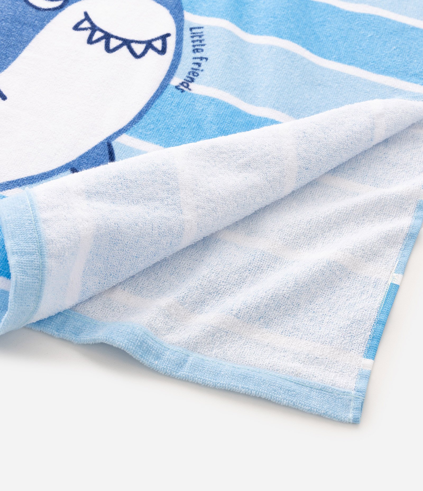 Poncho Infantil Atoalhado com Estampa Fundo do Mar - Tam U Azul 4