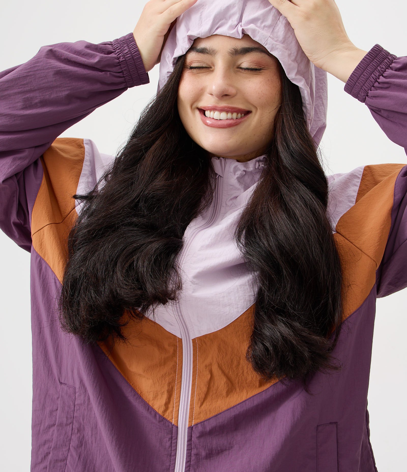 Jaqueta Quebra Vento Tricolor com Capuz Curve & Plus Size Roxo 3