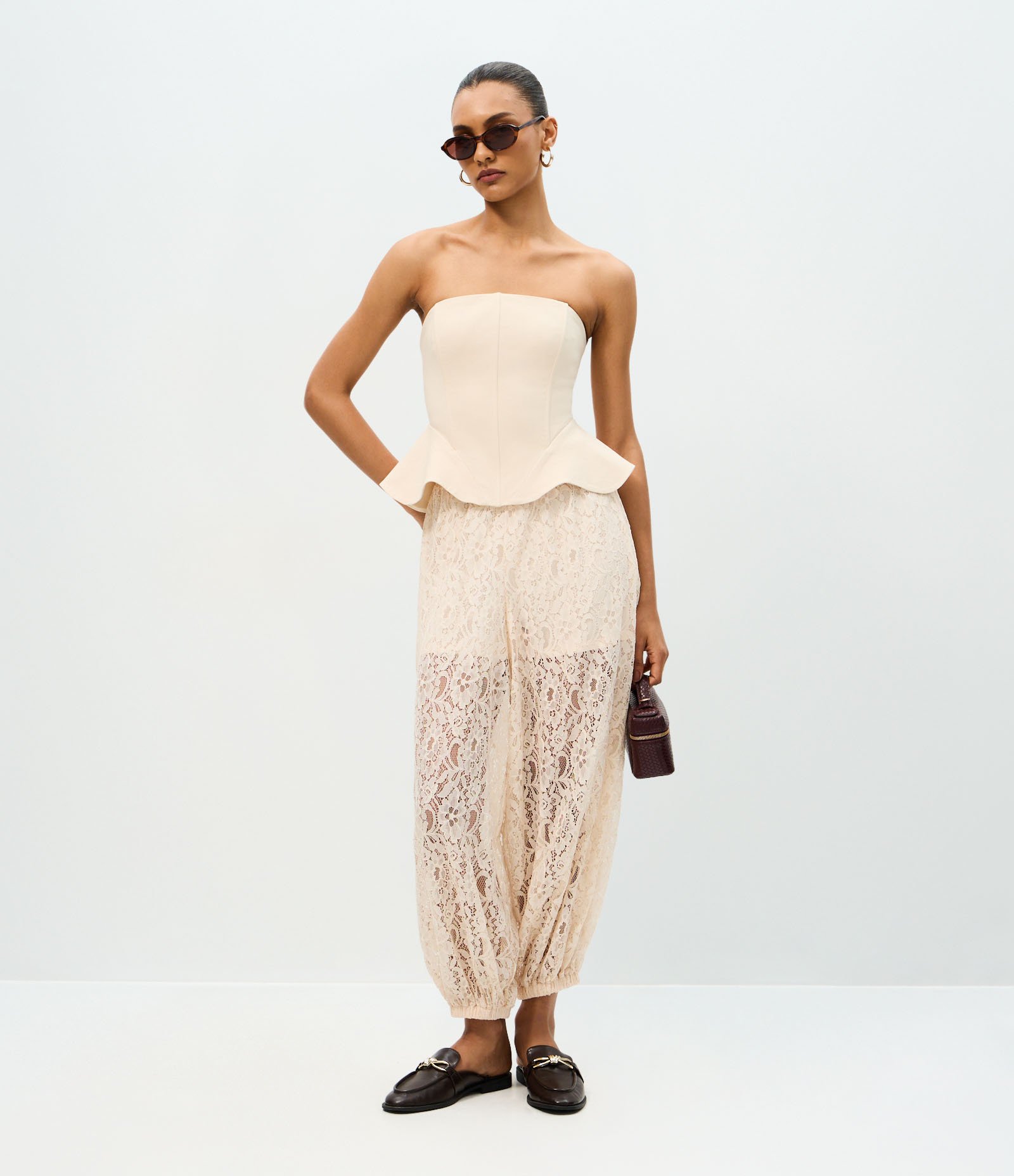 Blusa Corset em Bengaline com Barra Peplum Bege 2