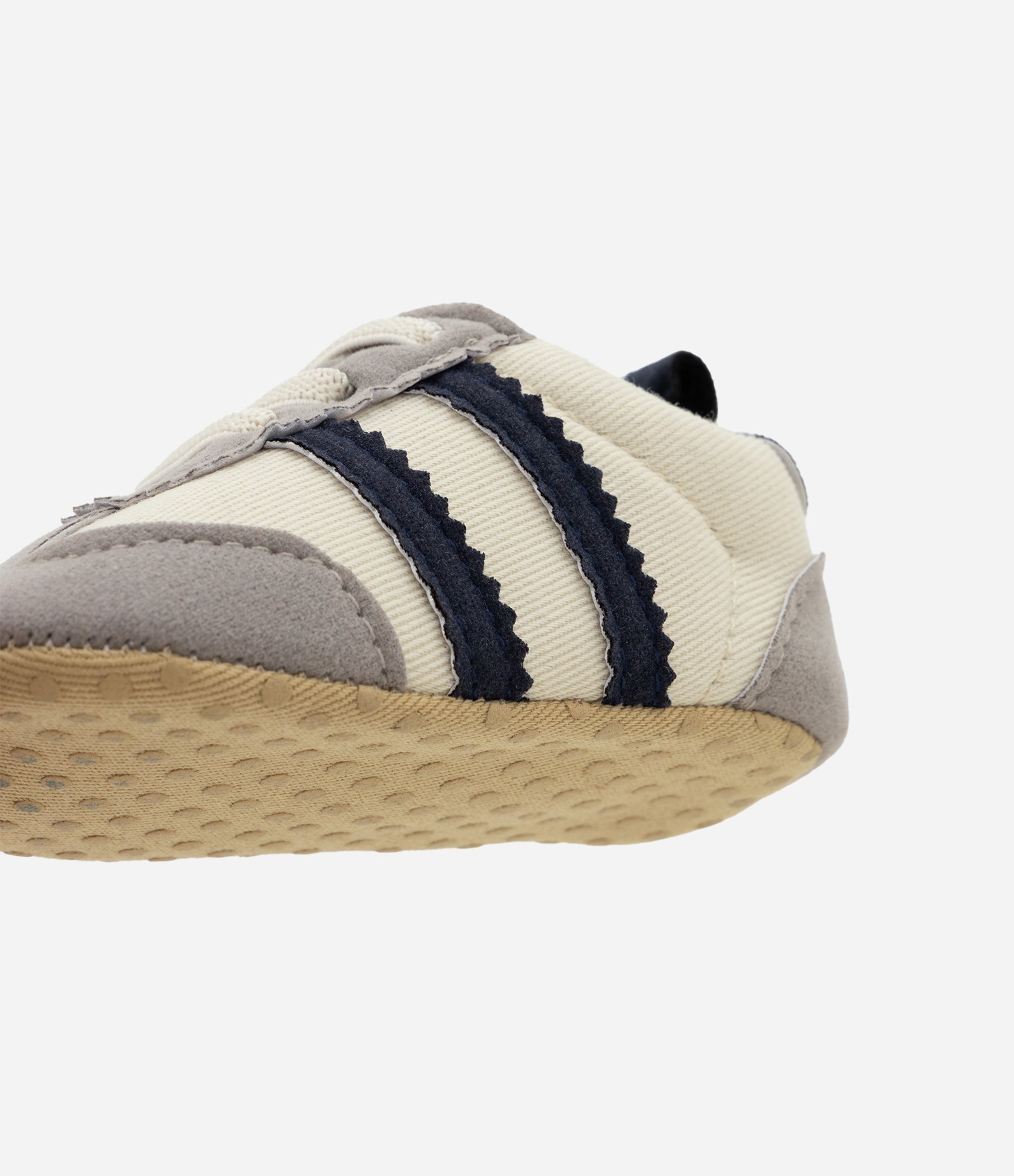 Tênis Infantil com Recortes Esportivos – Tam 13 a 19 Cinza/Off White 3