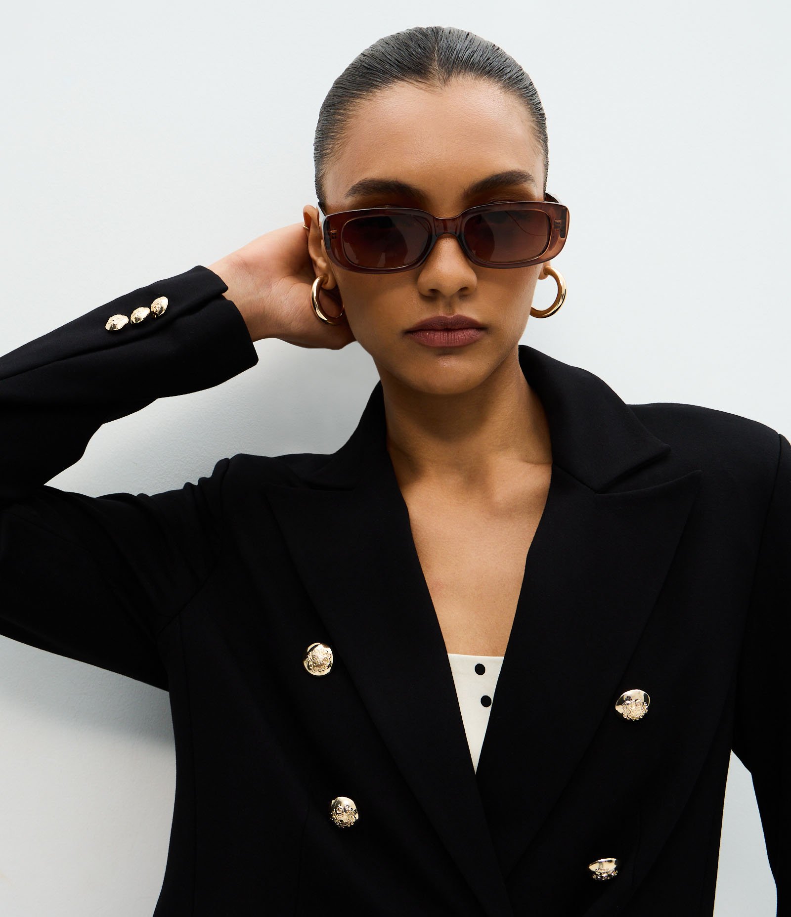 Blazer em Ponto Roma com Abotoamento Transpassado Preto 3