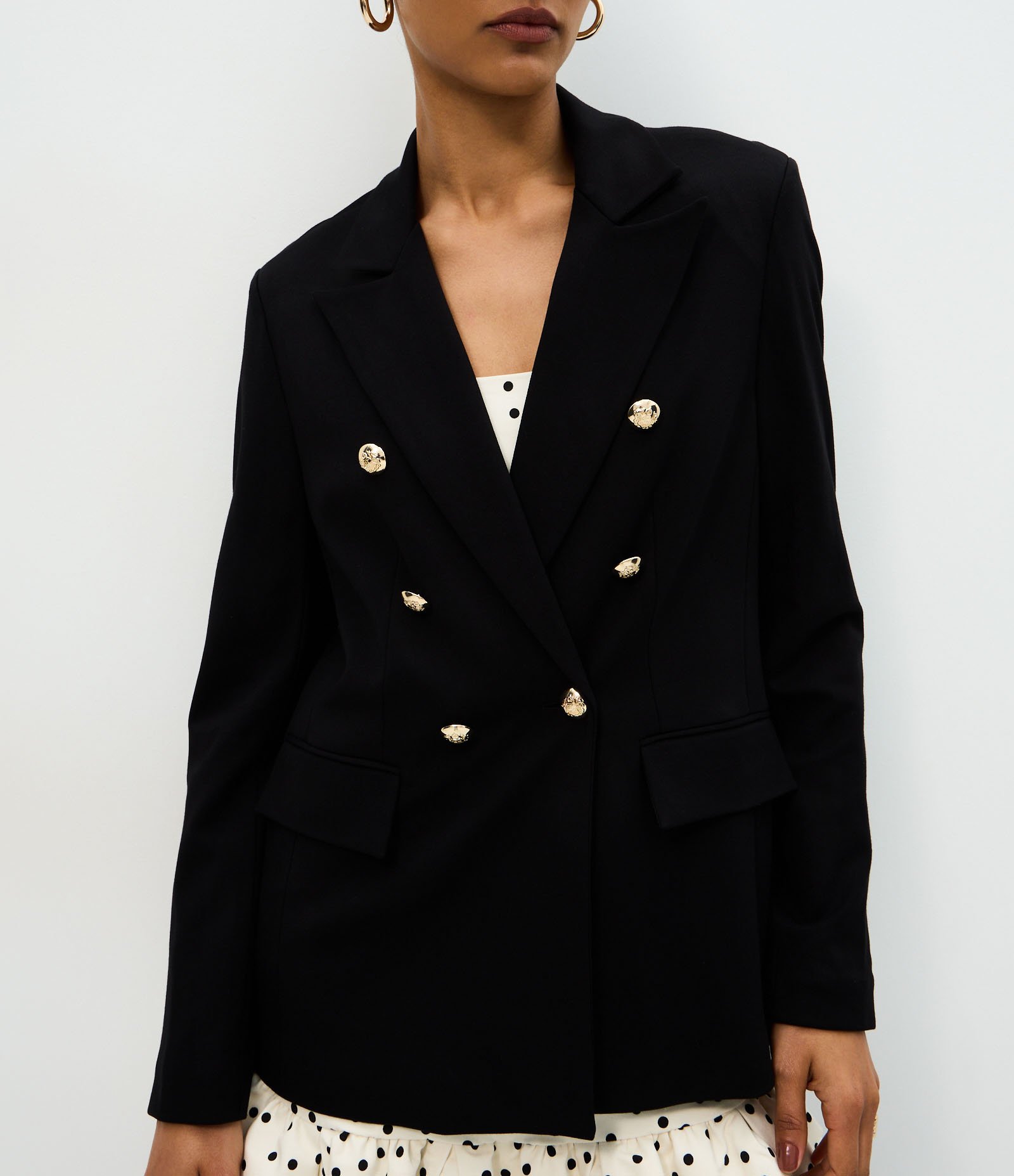 Blazer em Ponto Roma com Abotoamento Transpassado Preto 4