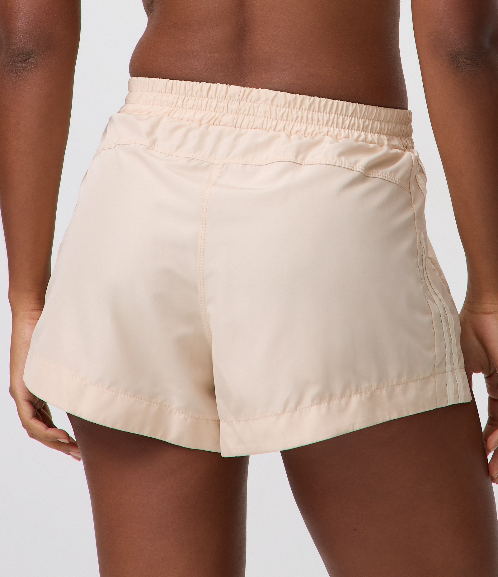 Bermuda Runner Esportiva com Listras Laterais Amarelo 4